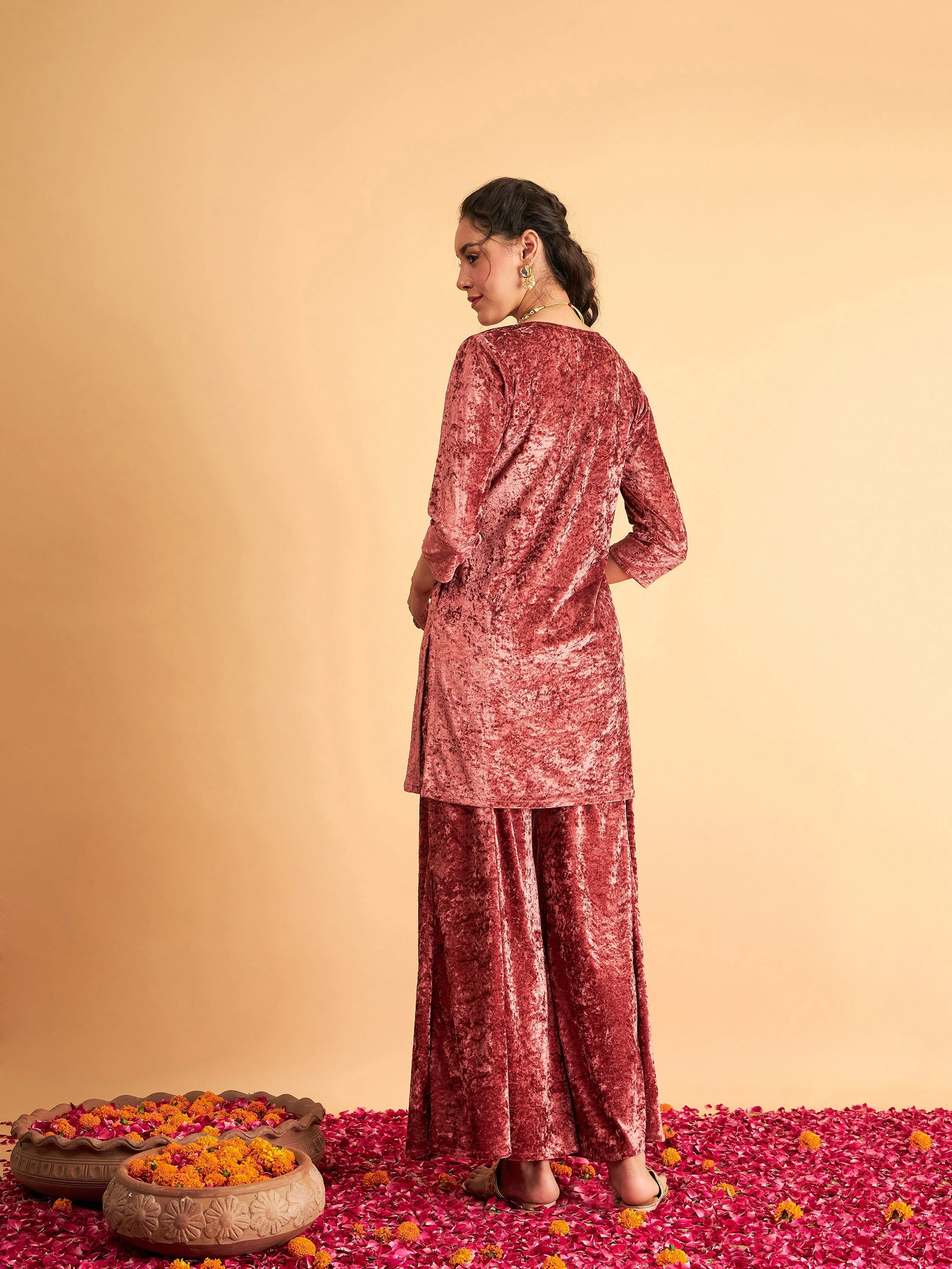 Women Pink Velvet Embroidered Short Kurta With Palazzos - Image 6