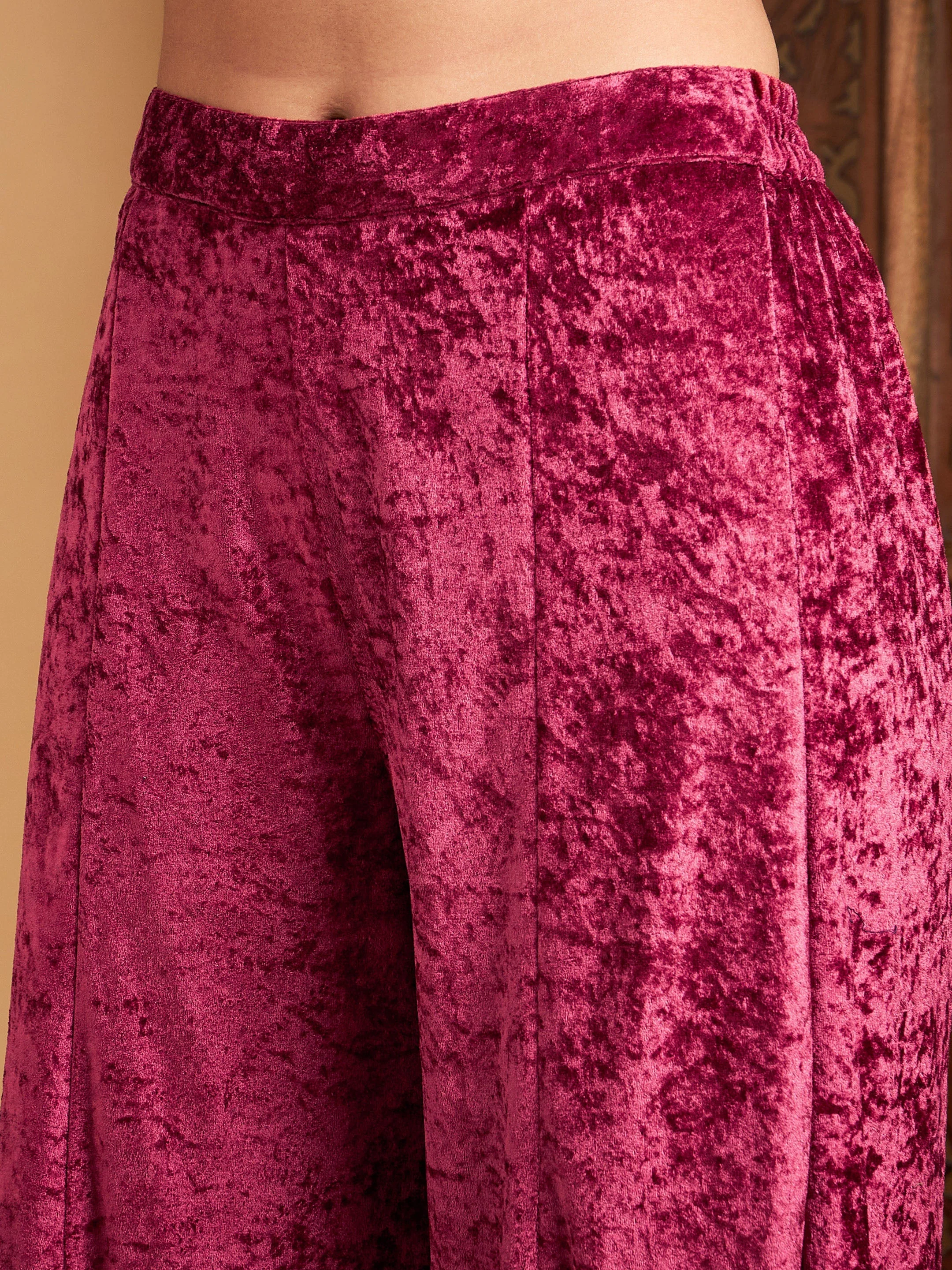Women Pink Velvet Embroidered Short Kurta With Palazzos - Image 5