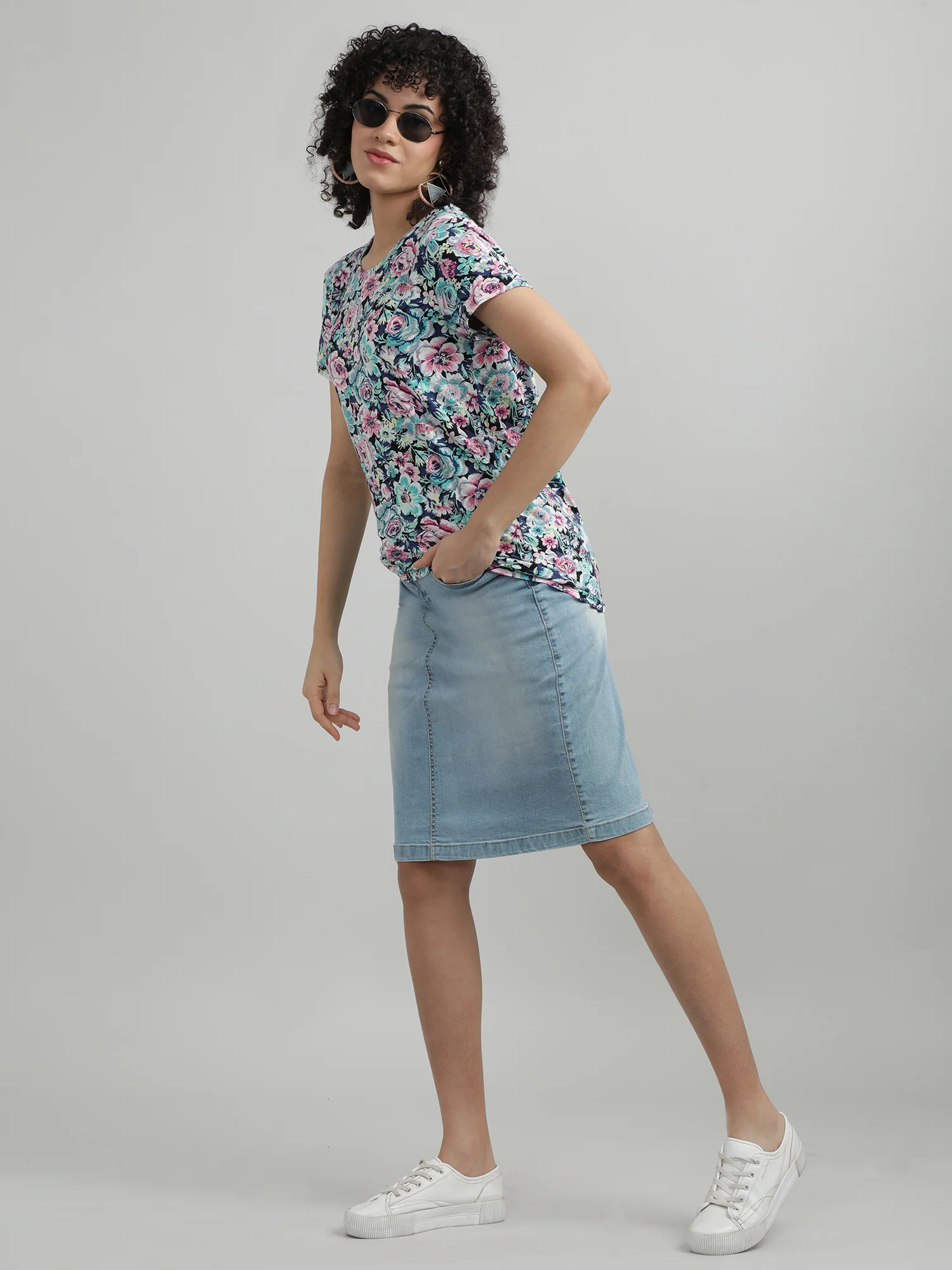 Women Printed  Short Sleeves T shirt - Image 2