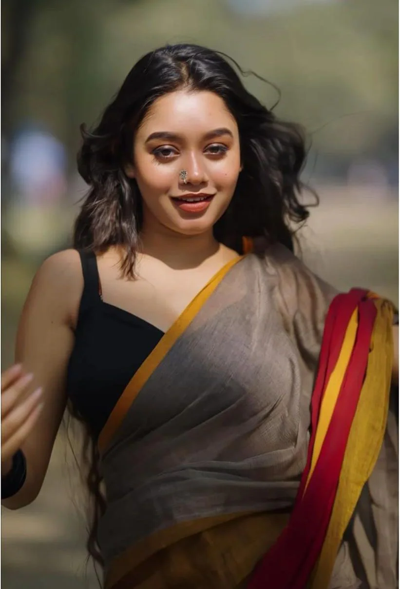 Women Pure Cotton Multi Color Saree - Image 4