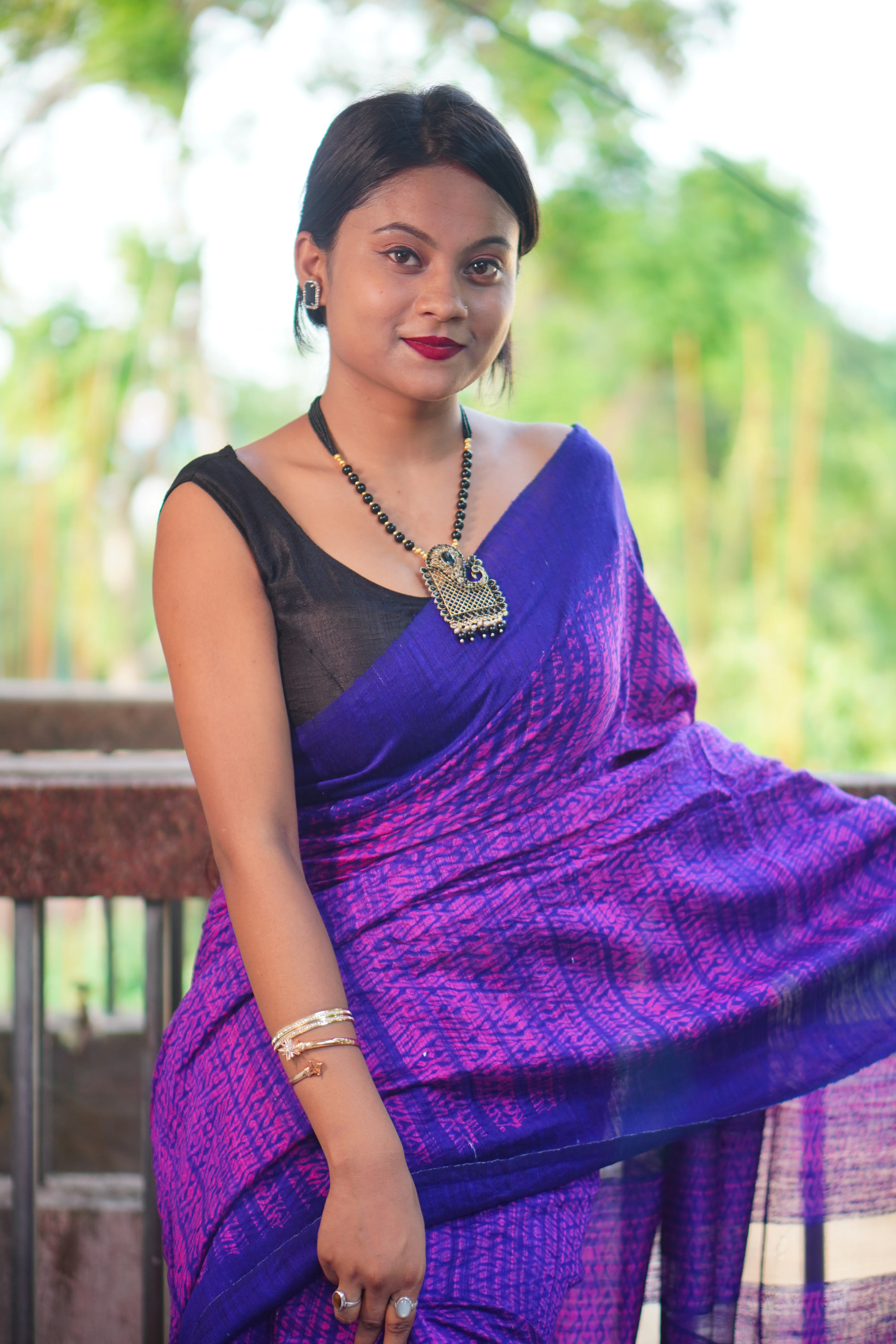 Women Pure Silk Makta Hand Work Shrivory Saree - Image 3