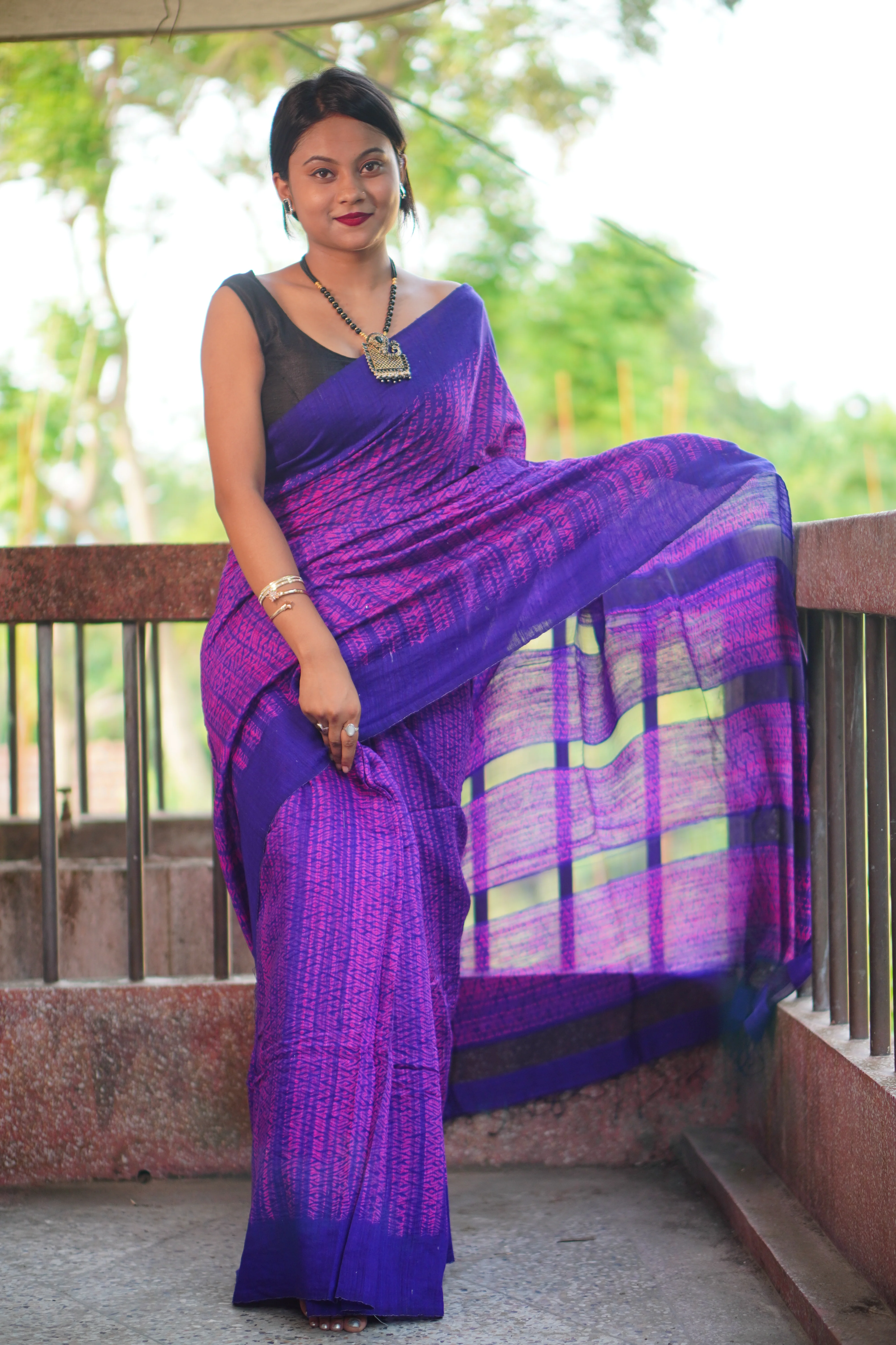 Women Pure Silk Makta Hand Work Shrivory Saree - Image 6