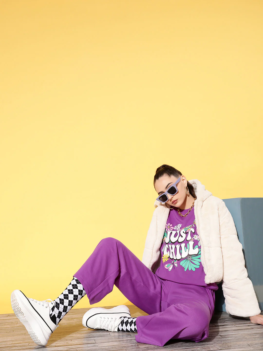 Women Purple Fleece JUST CHILL Sweatshirt With Track Pants - Image 2