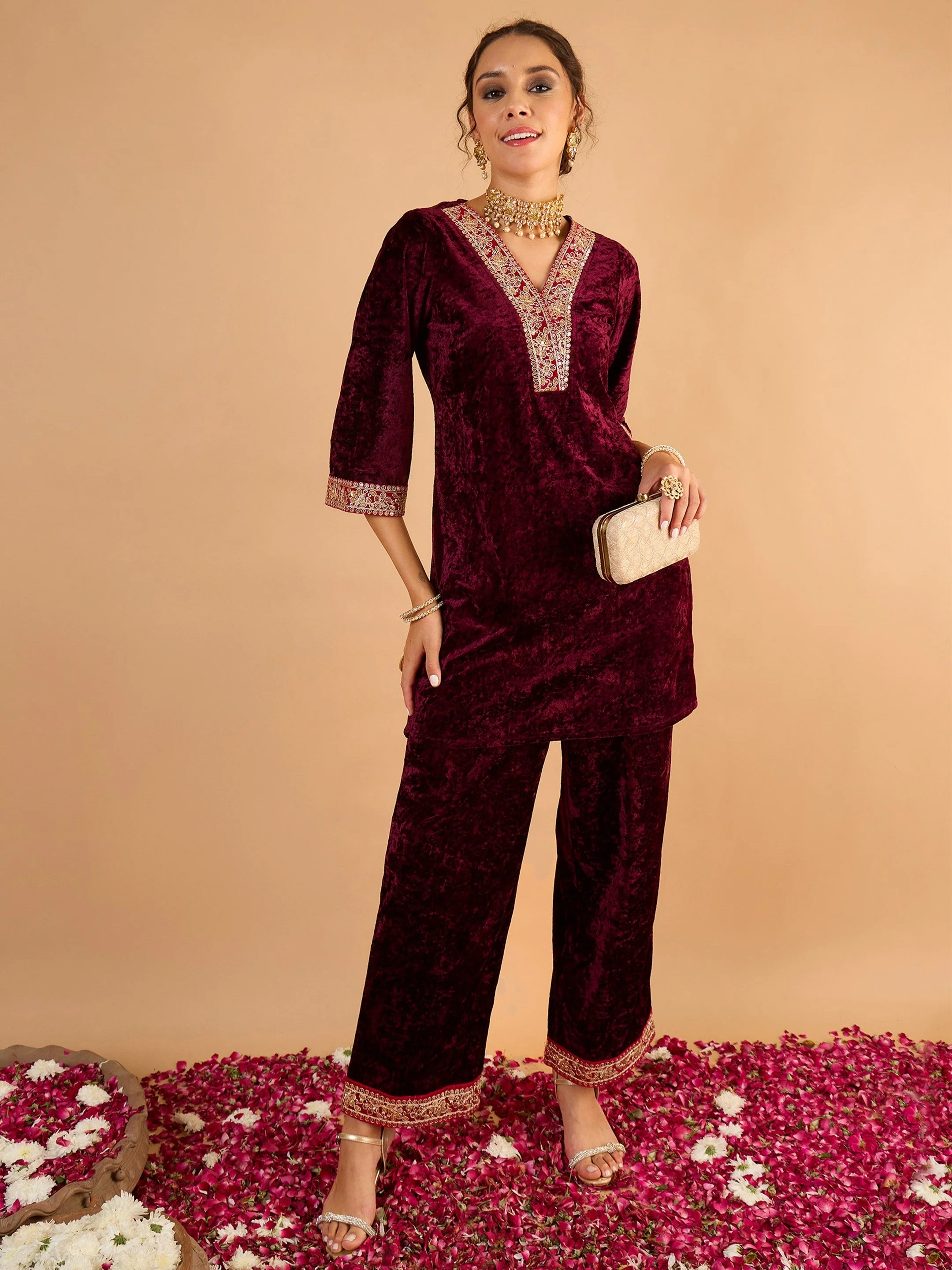 Women Purple Velvet Embroidered Short Kurta With Straight Pants - Image 4