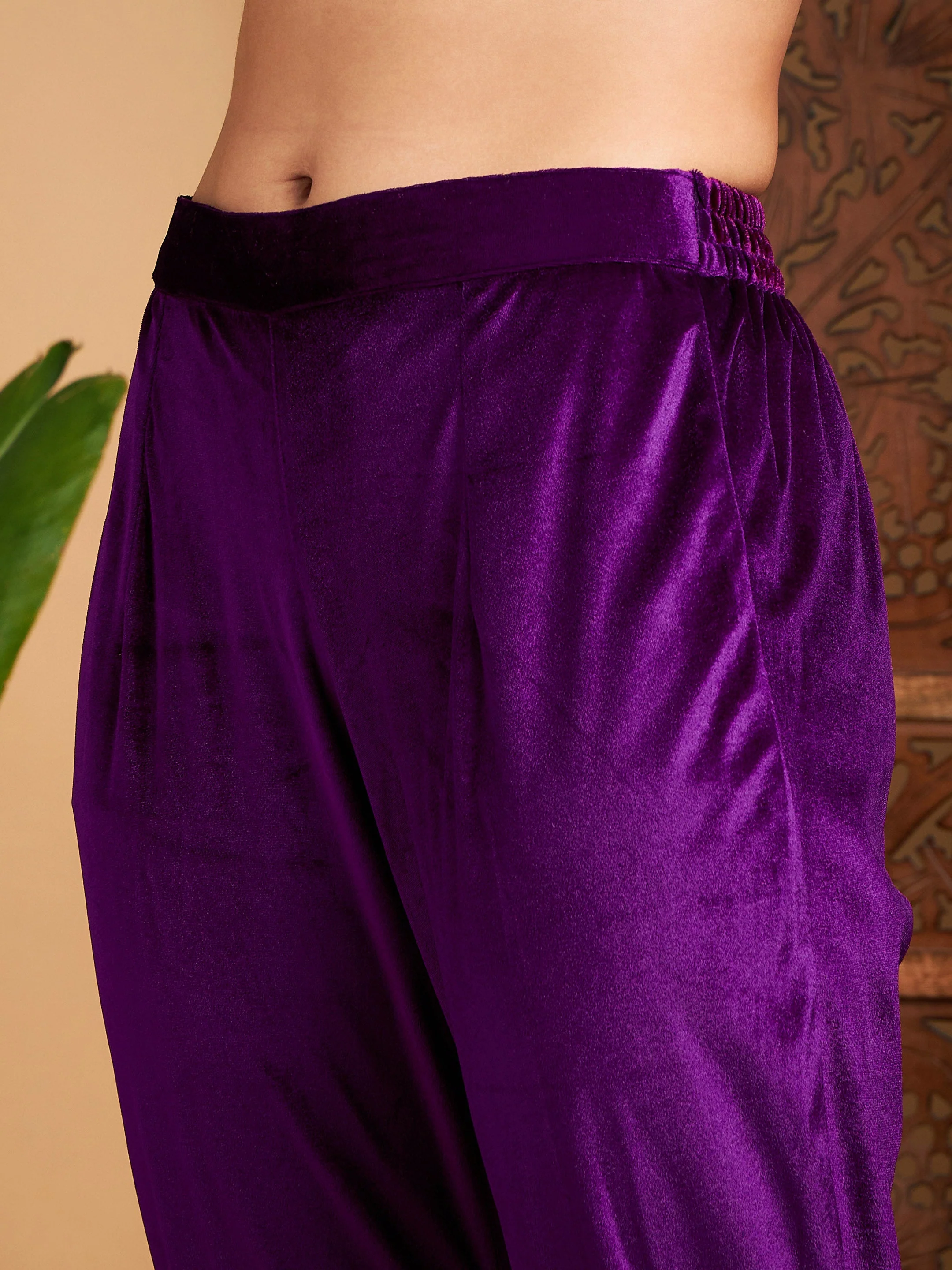 Women Purple Zari Velvet Straight Kurta Set With WaistCoat - Image 5