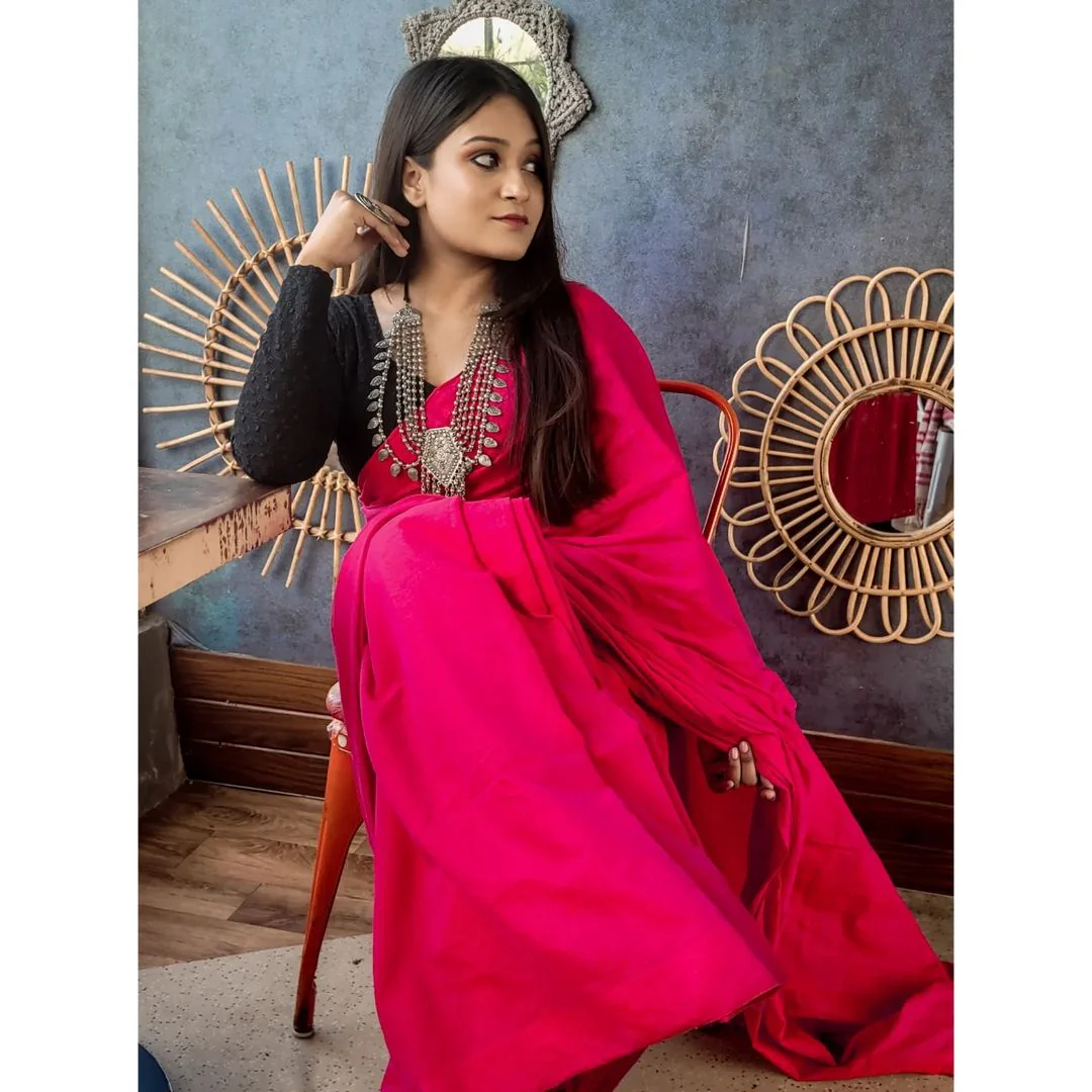 Women Rani Pink Cotton Plain Sare - Image 3