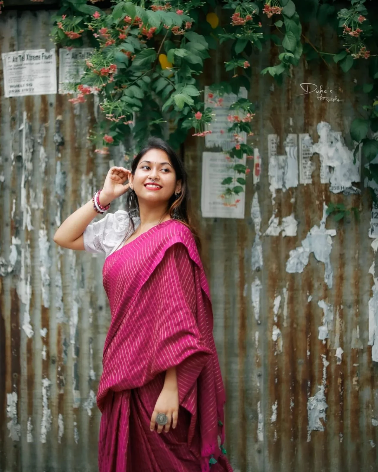 Women Rani Pink Zari Check Saree - Image 2