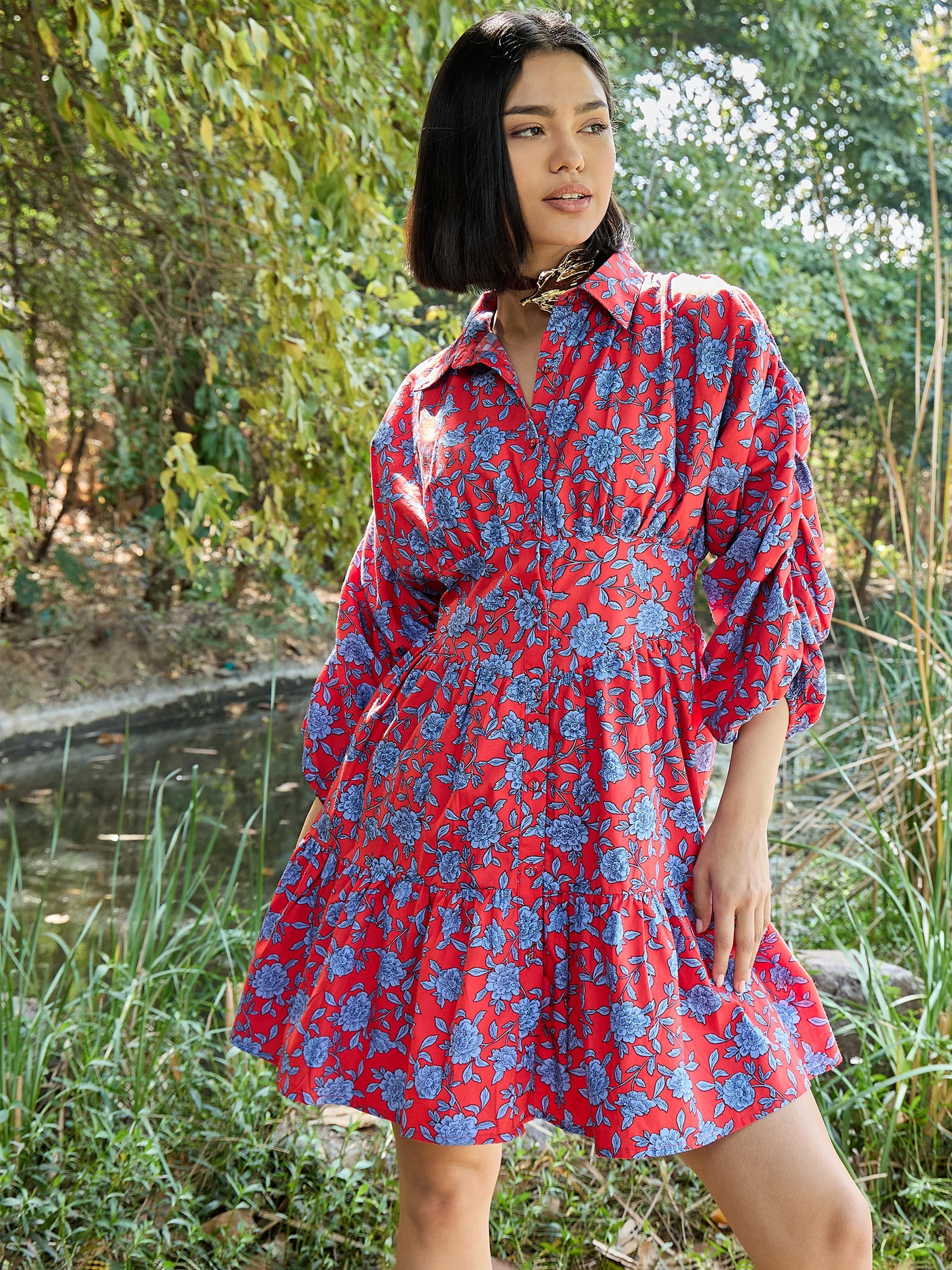 Women Red & Blue Floral Ruched Sleeves Short Dress - Image 4