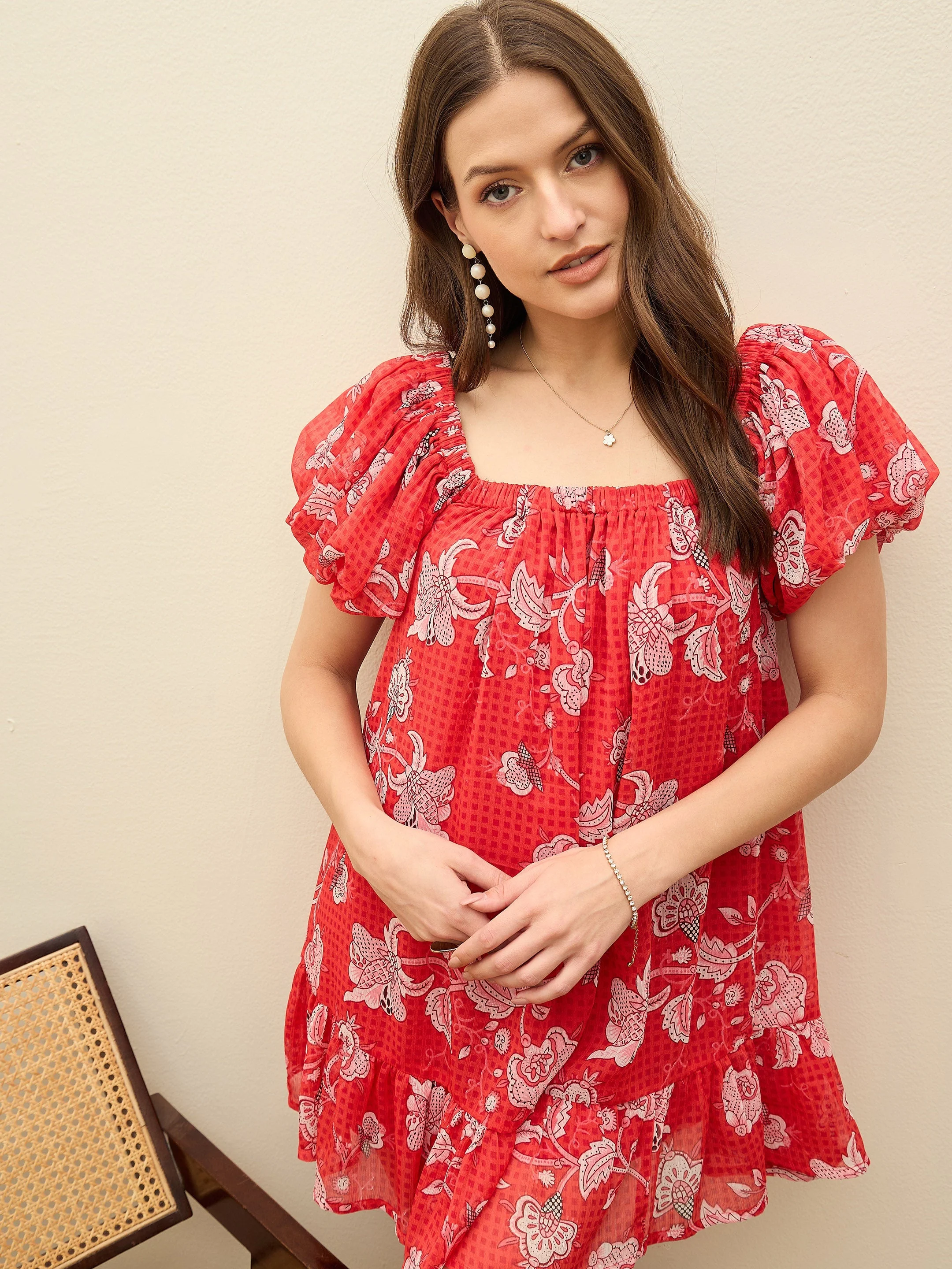 Women Red Floral Square Neck Balloon Sleeve Short Dress - Image 2