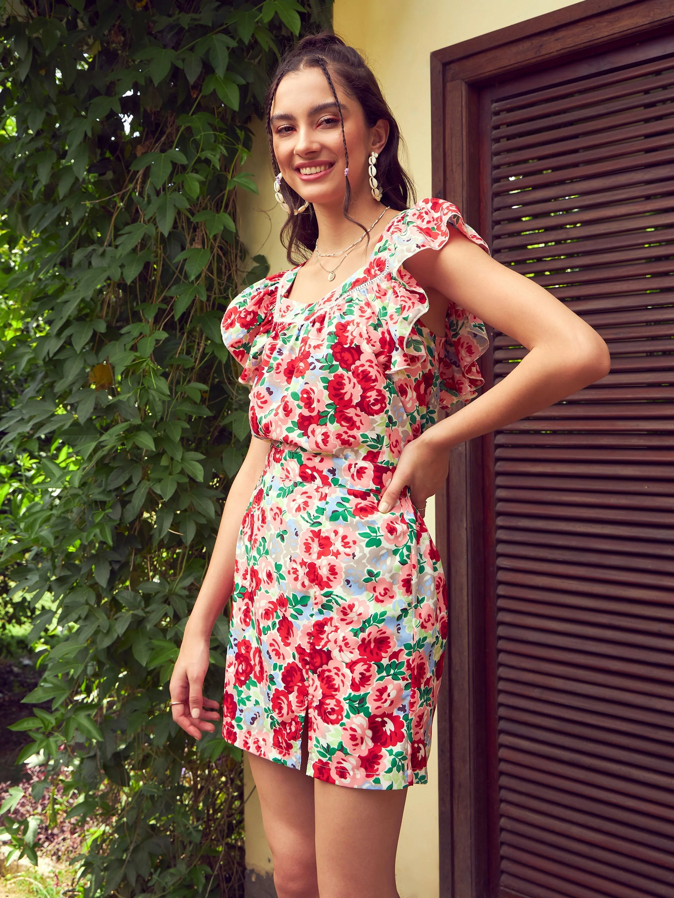 Women Red Floral Sweetheart Neck Top With Mini Skirt - Image 3