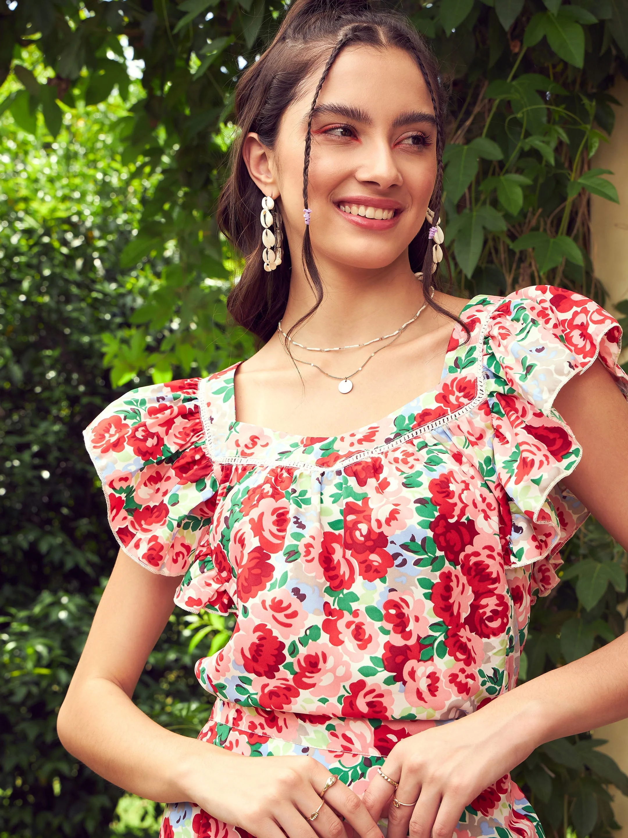 Women Red Floral Sweetheart Neck Top With Mini Skirt - Image 4