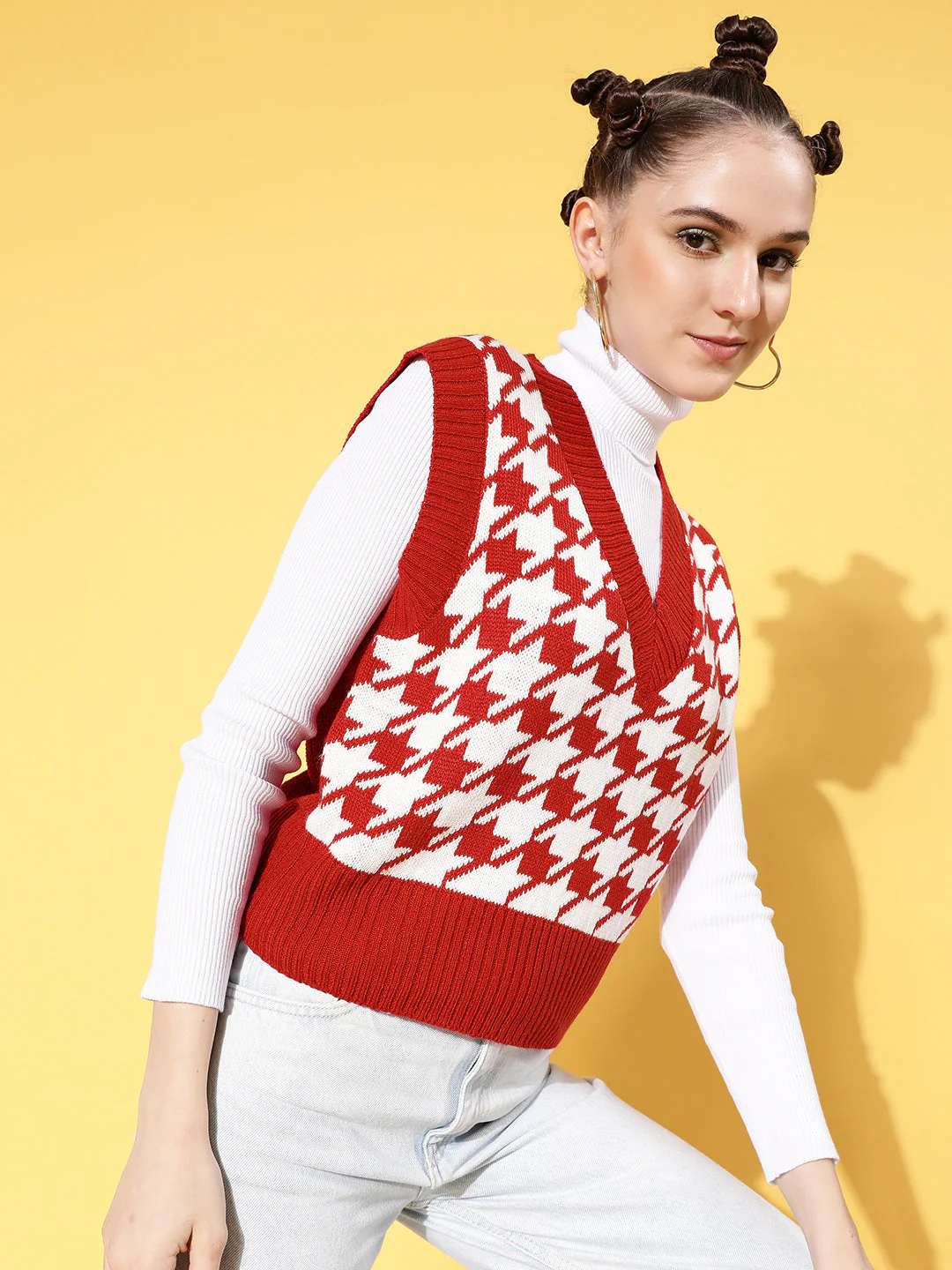 Women Red Houndstooth V-Neck Sleeveless Sweater - Image 4