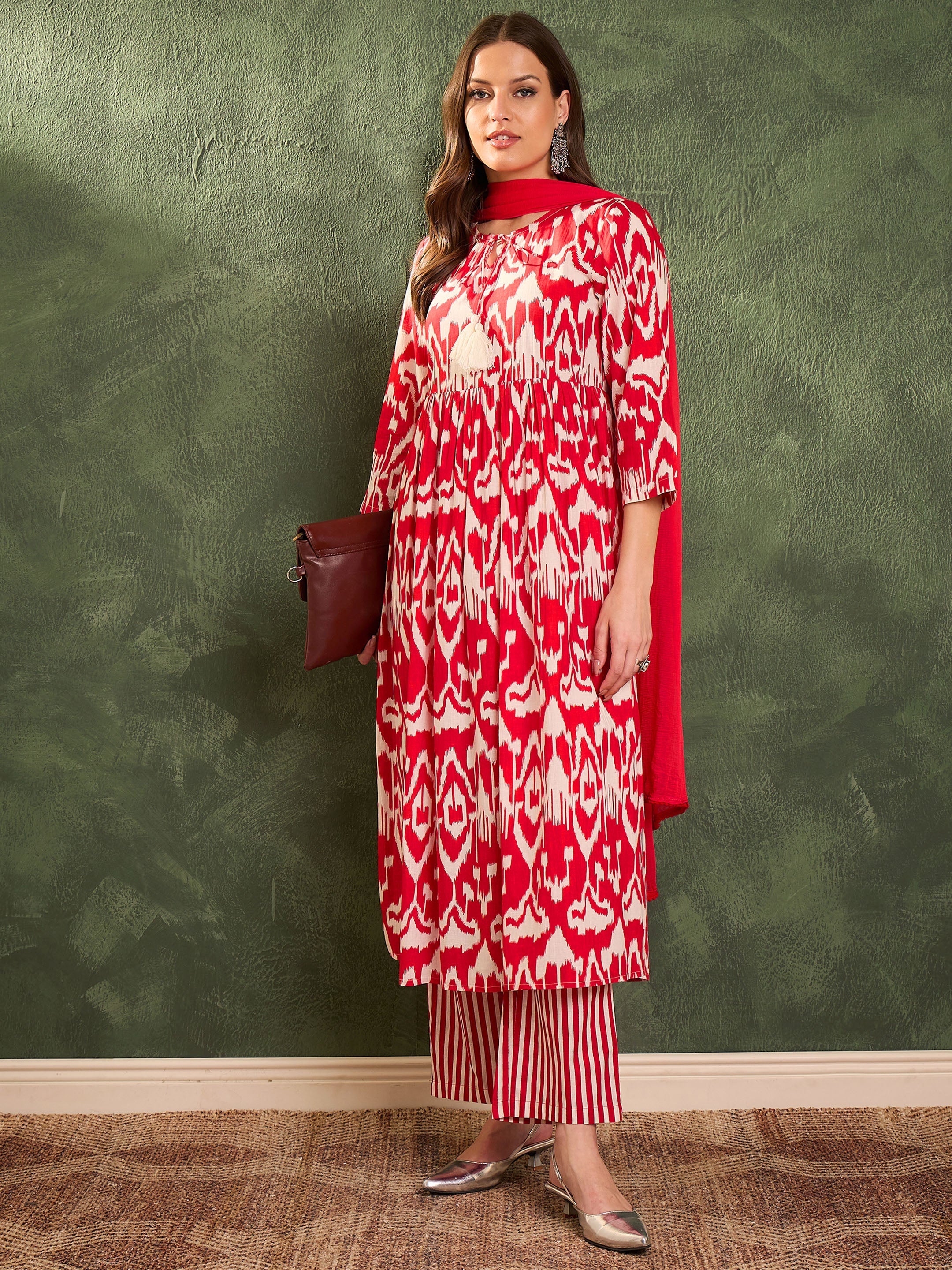 Women Red Ikat Dori Gathered Kurta Set with Dupatta - Image 2