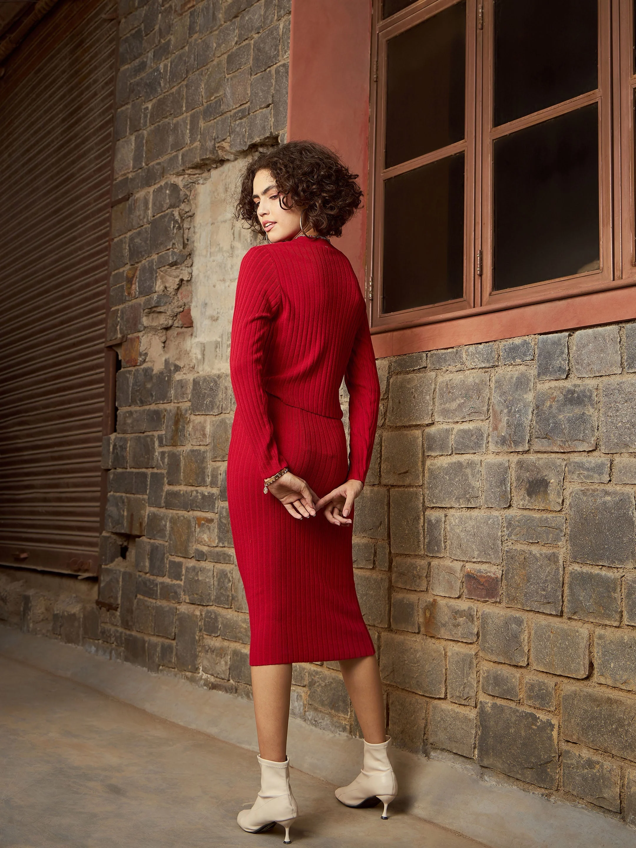 Women Red Rib Sweater With Pencil Skirt - Image 6