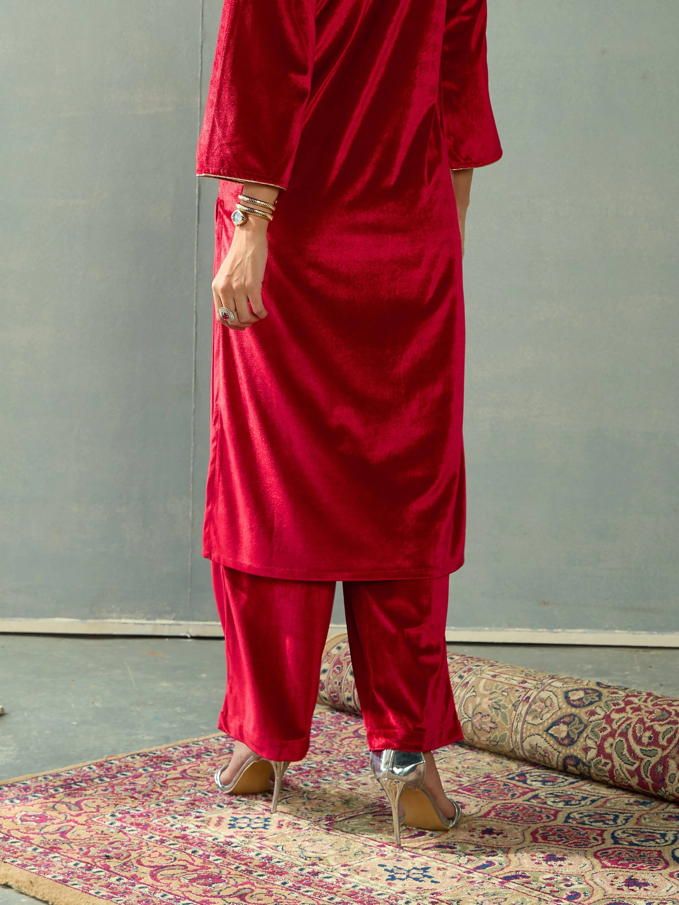 Women Red Velvet Elasticated Pants - Image 5