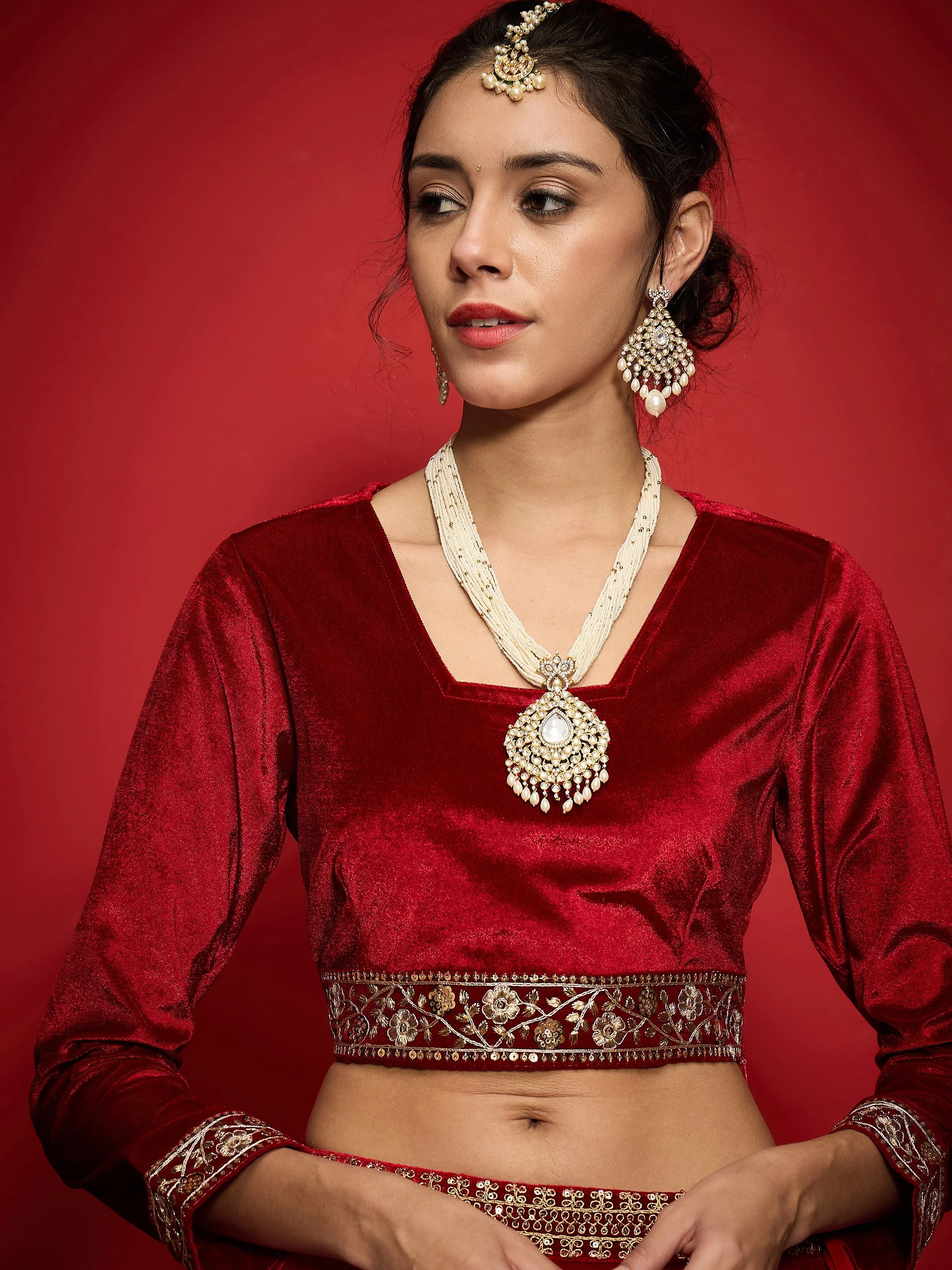 Women Red Velvet Square Neck Crop Top - Image 4
