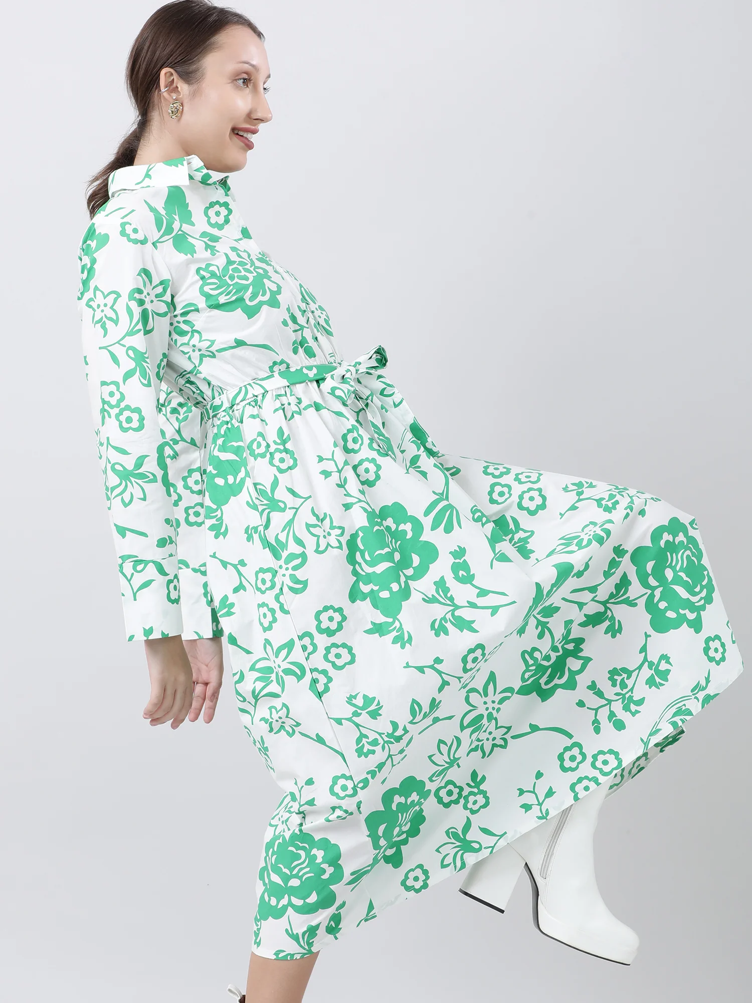 Women Regular Fit Green Printed A Line Midi Dress With Belt - Image 5