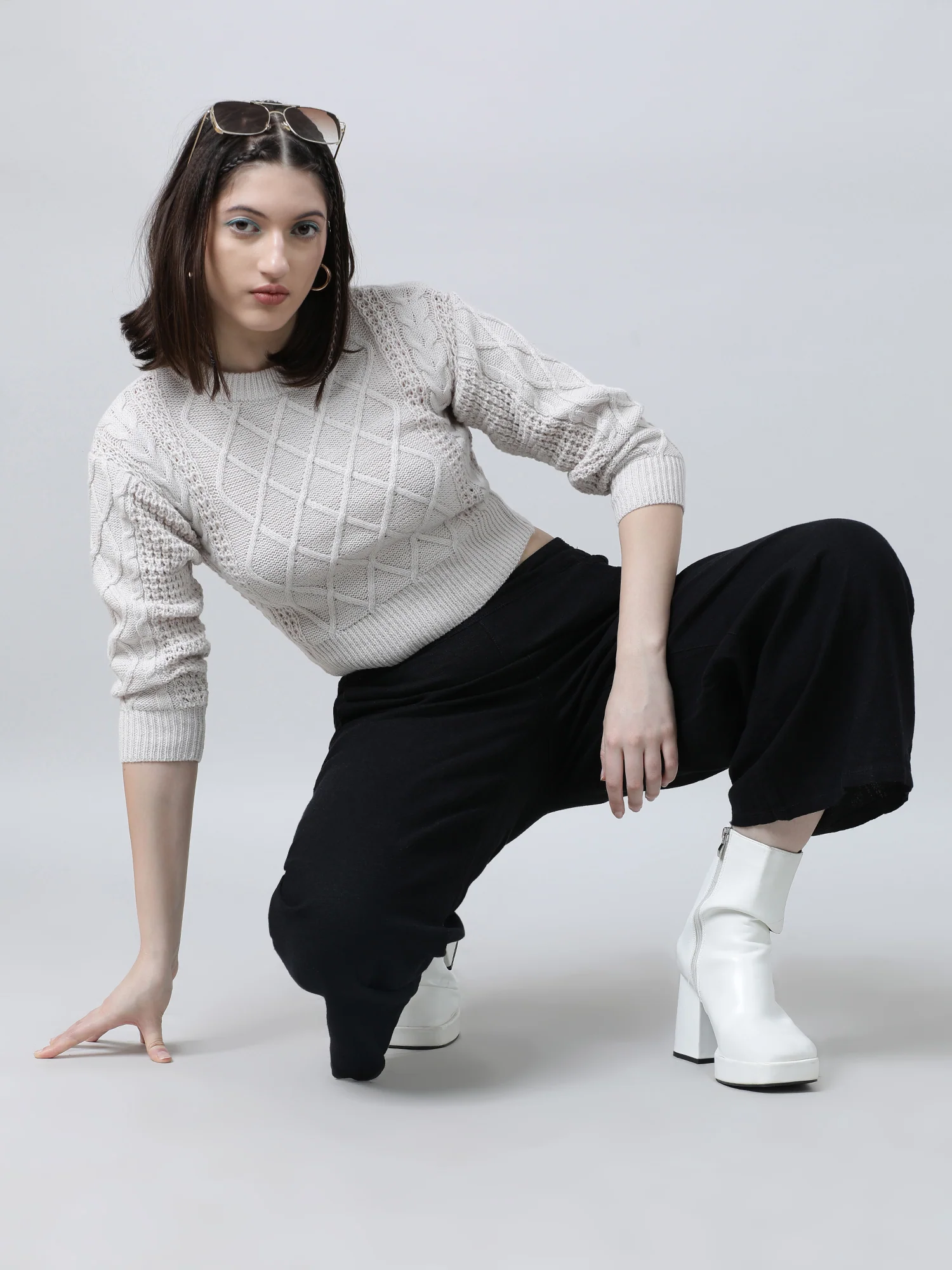 Women Regular Fit Knitted White Cropped Sweater - Image 7