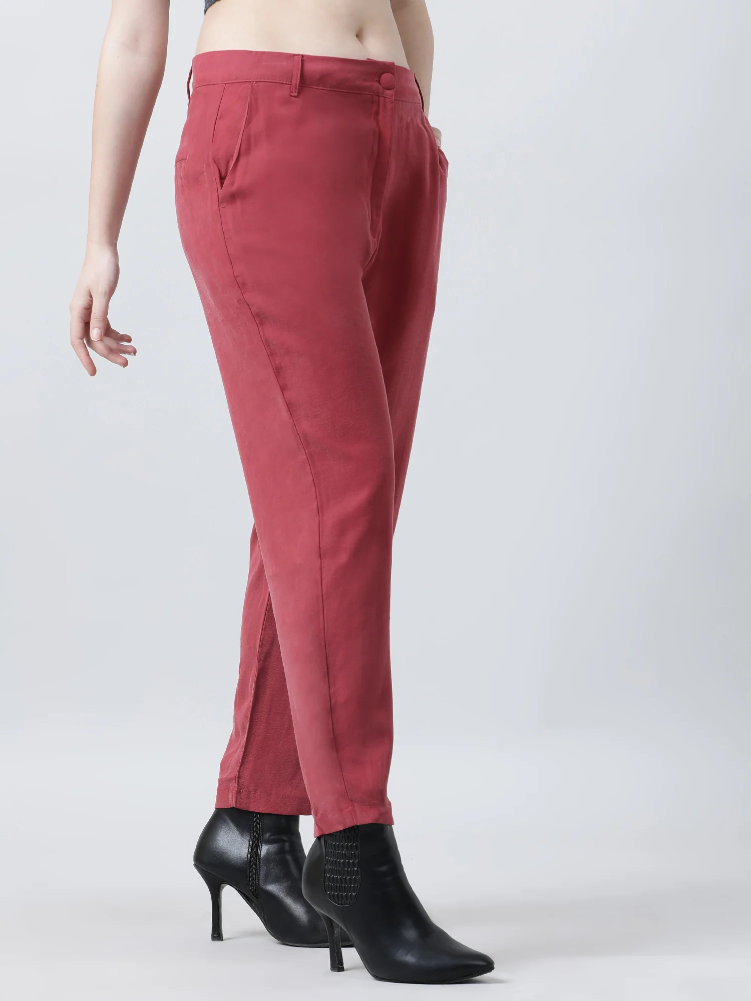 Women Regular Fit Mid Rise Solid Maroon Pants - Image 4