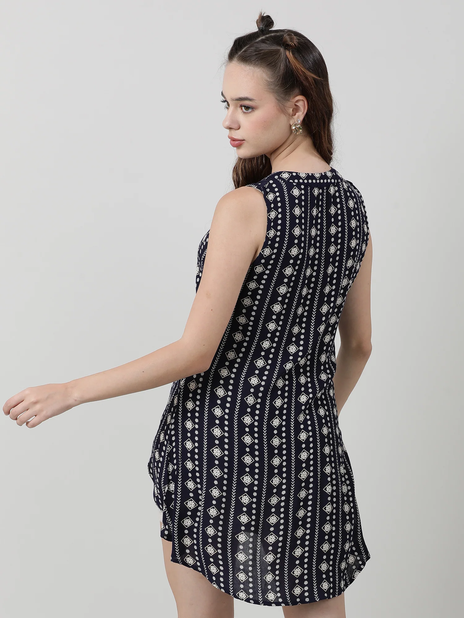 Women Regular Fit Printed Black High Low Top - Image 6