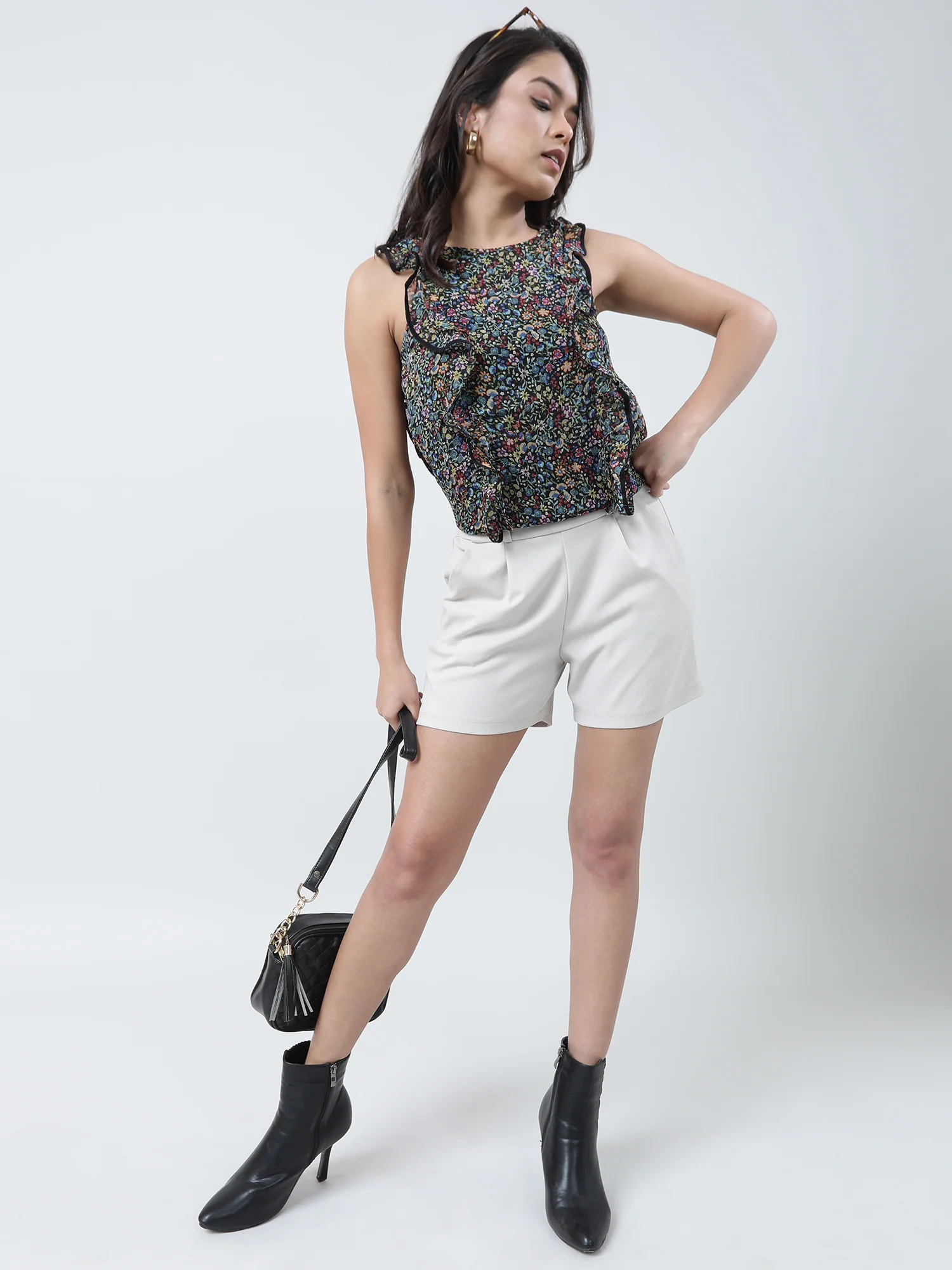 Women Regular Fit Printed Black Sleeveless Top - Image 8