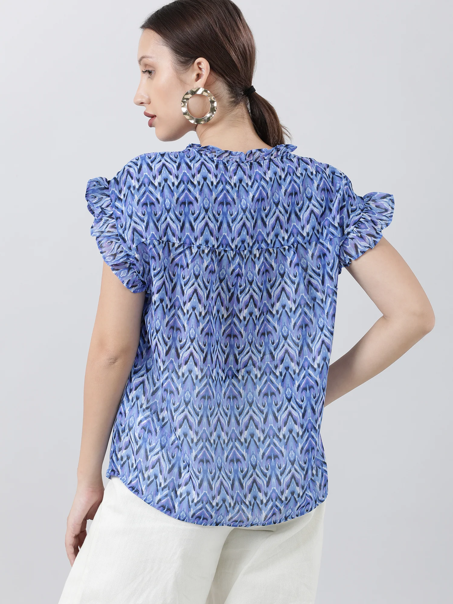 Women Regular Fit Printed Blue Top With Frills - Image 6