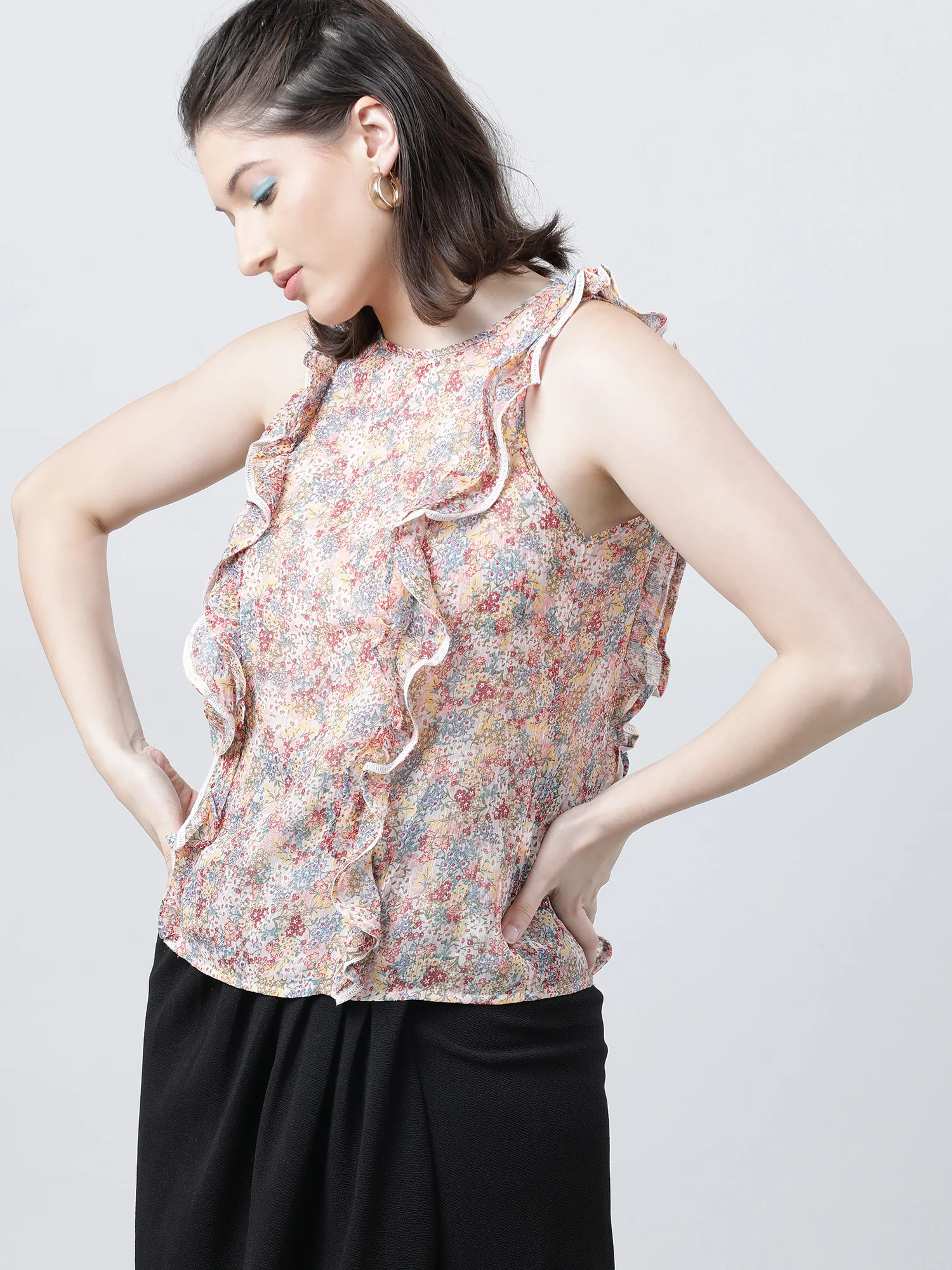 Women Regular Fit Printed Pink Top With Frilled Neckline - Image 4
