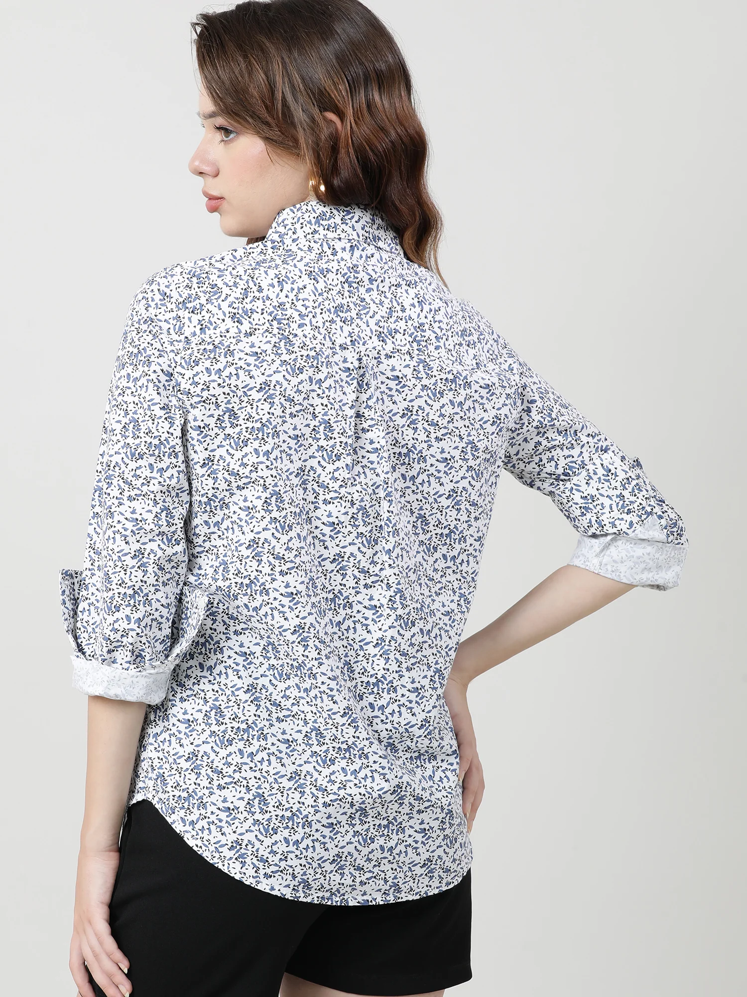 Women Regular Fit Floral Blue Shirt - Image 4