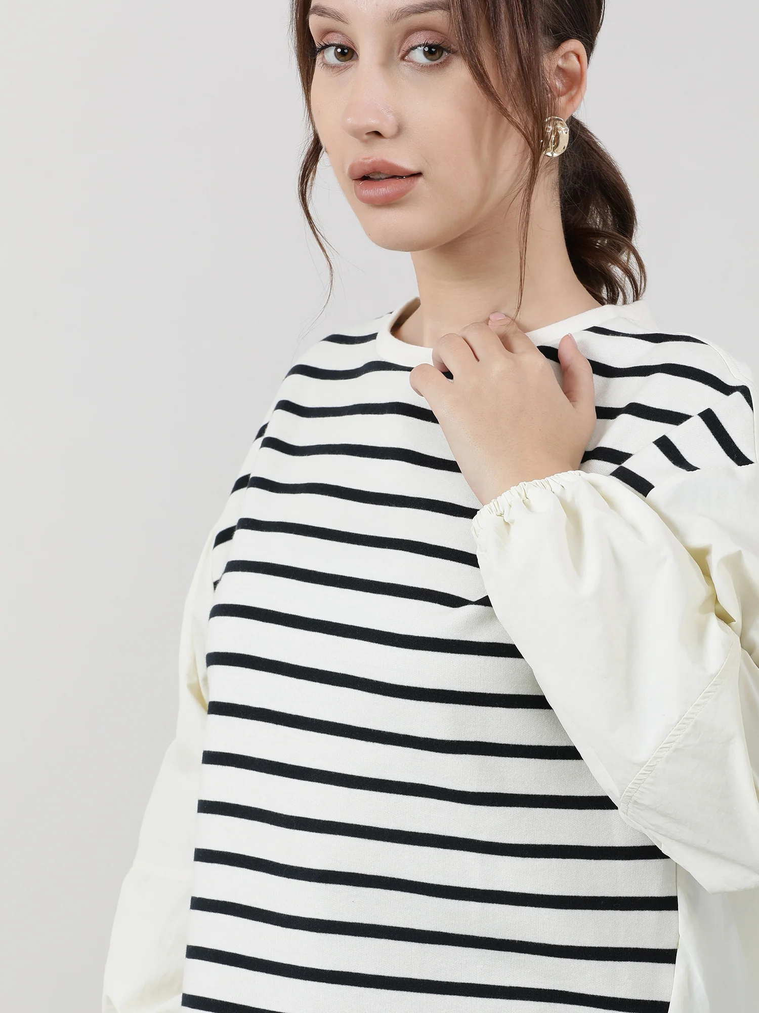 Women Relaxed Fit Cream Striped Top - Image 7