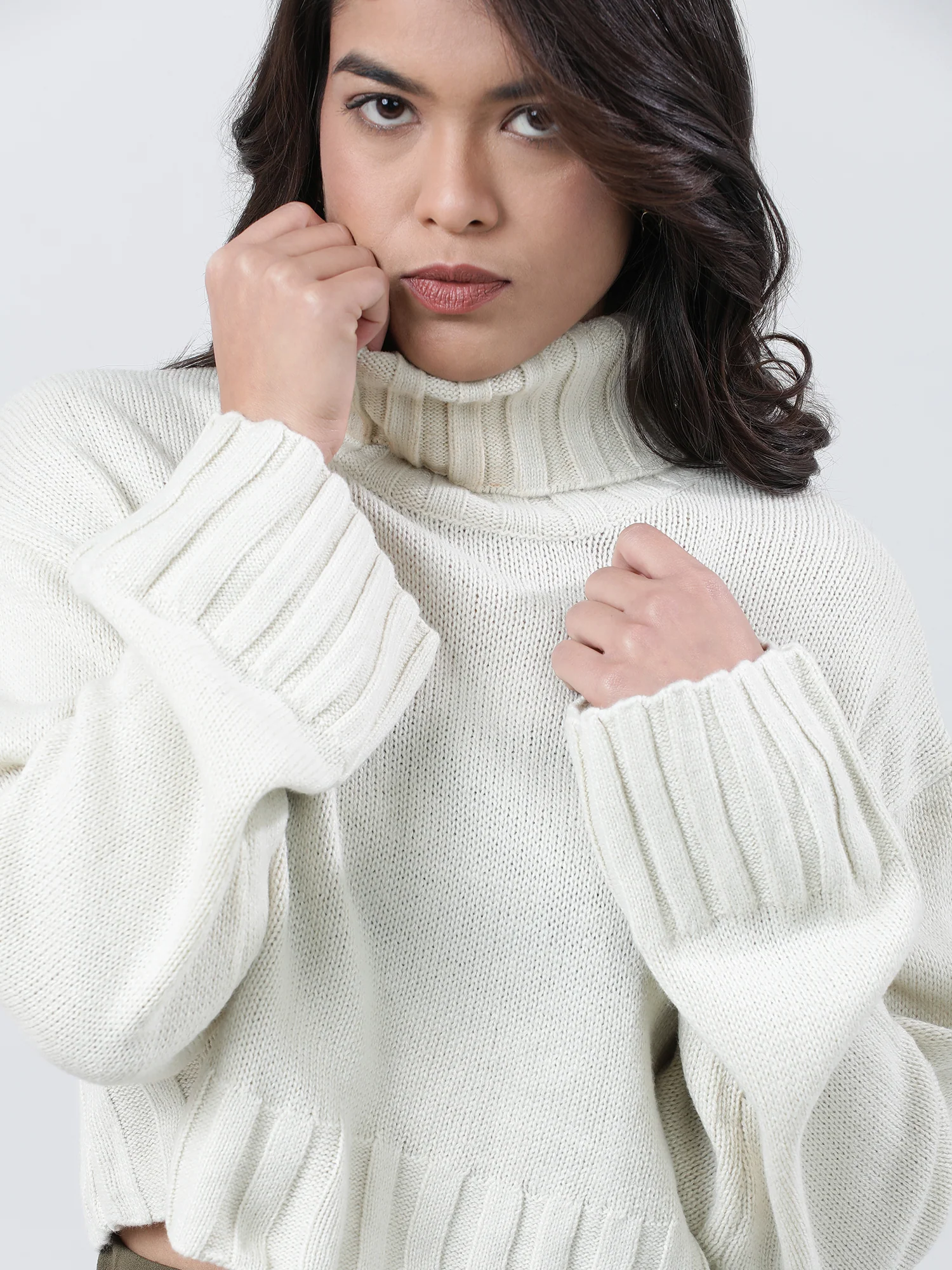 Women Relaxed Fit High Neck Cream Ribbed Sweater - Image 4