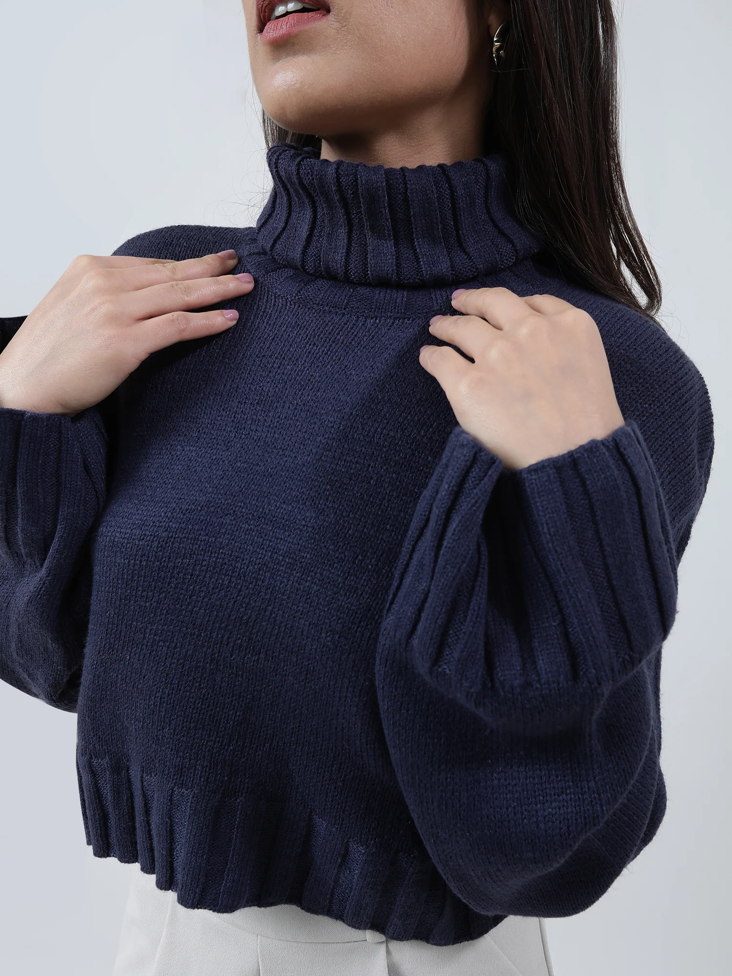 Women Relaxed Fit High Neck Navy Blue Ribbed Sweater - Image 3