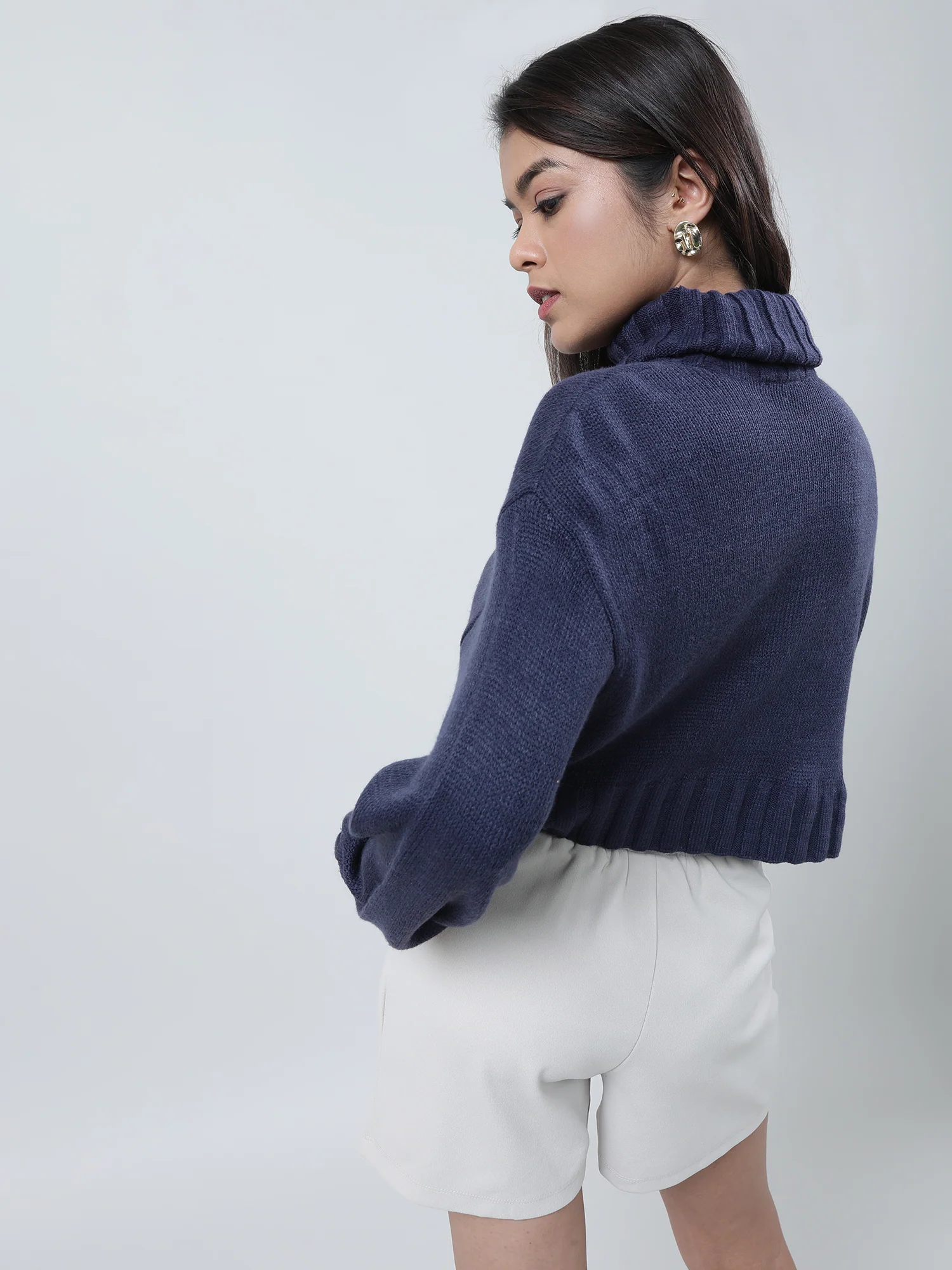 Women Relaxed Fit High Neck Navy Blue Ribbed Sweater - Image 4