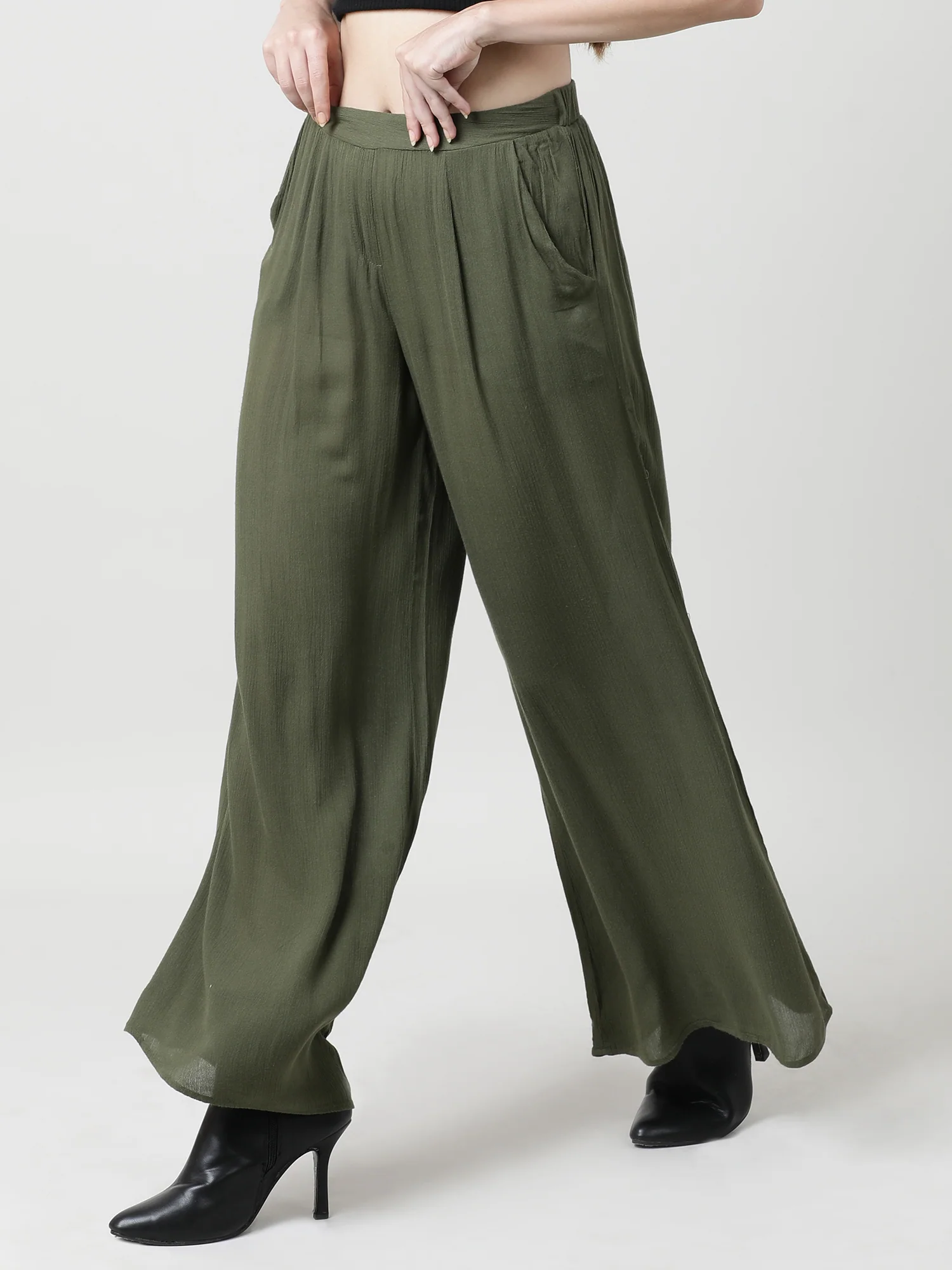 Women Relaxed Fit Olive Pants - Image 4