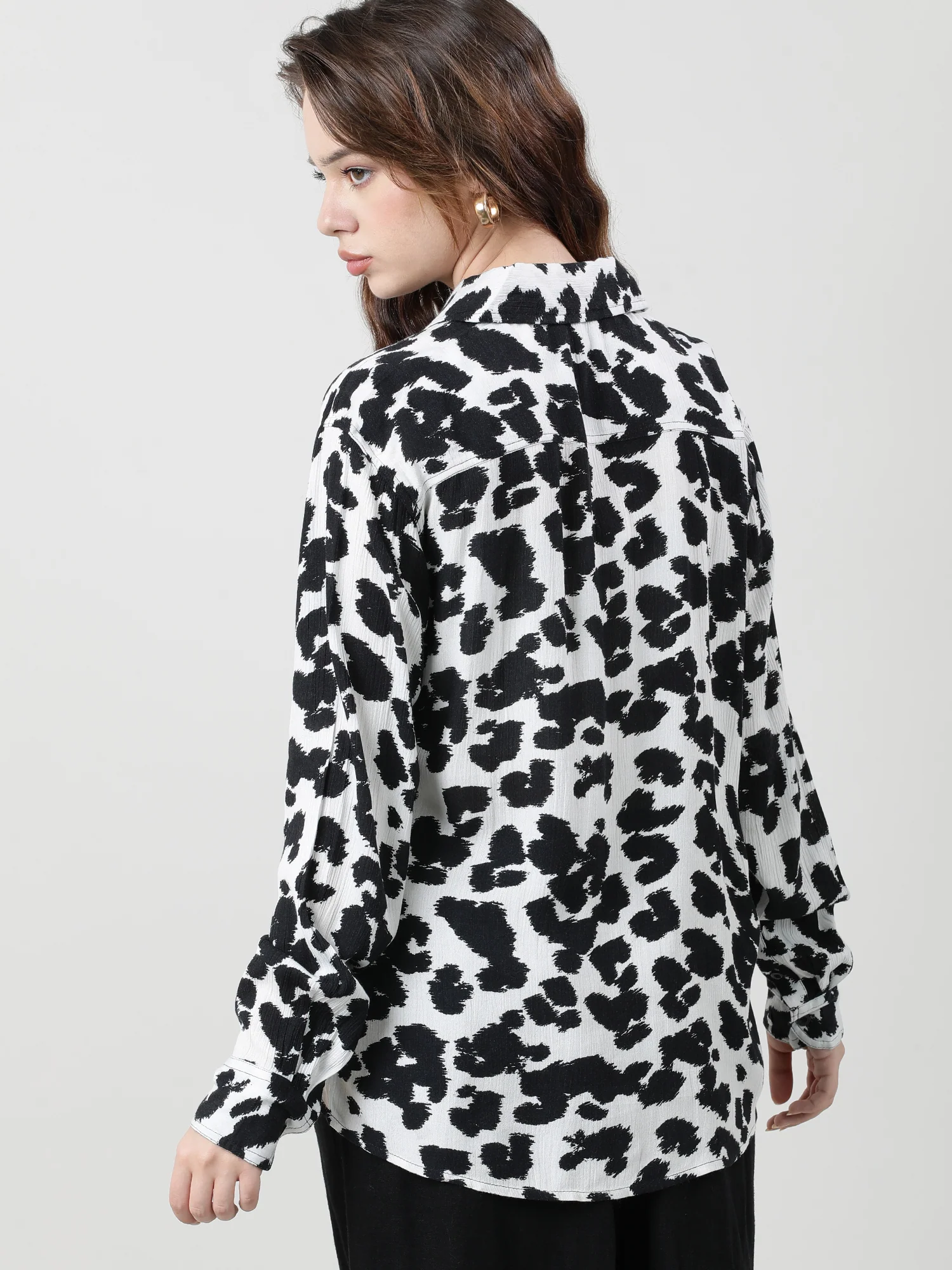 Women Relaxed Fit Printed Shirt - Image 3