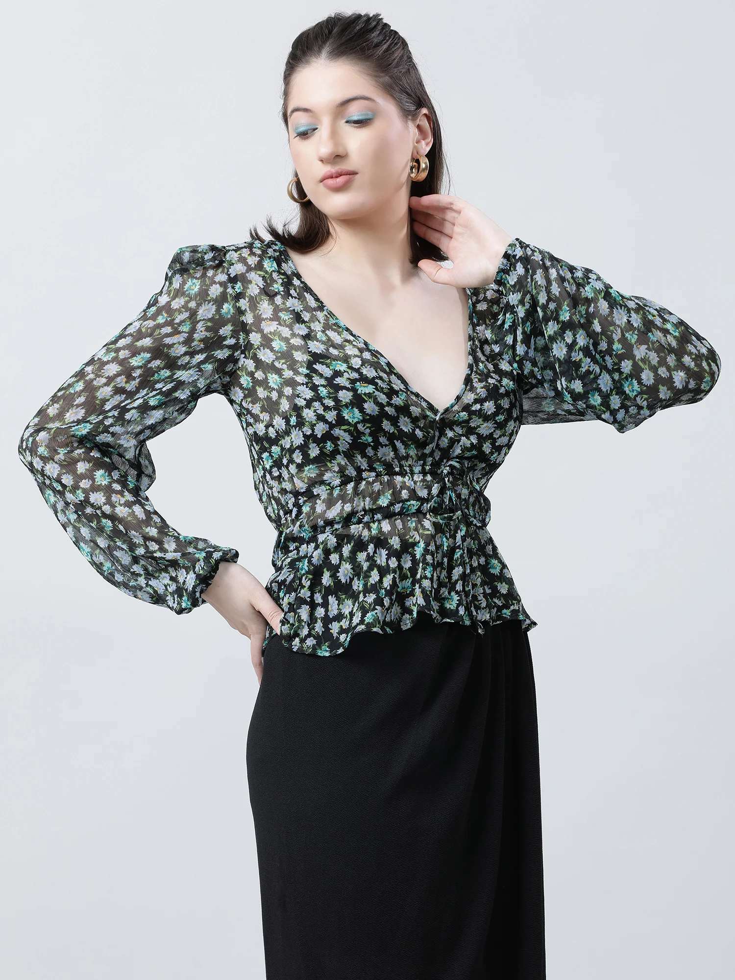 Women Relaxed Fit Printed V Neck Green Top - Image 5