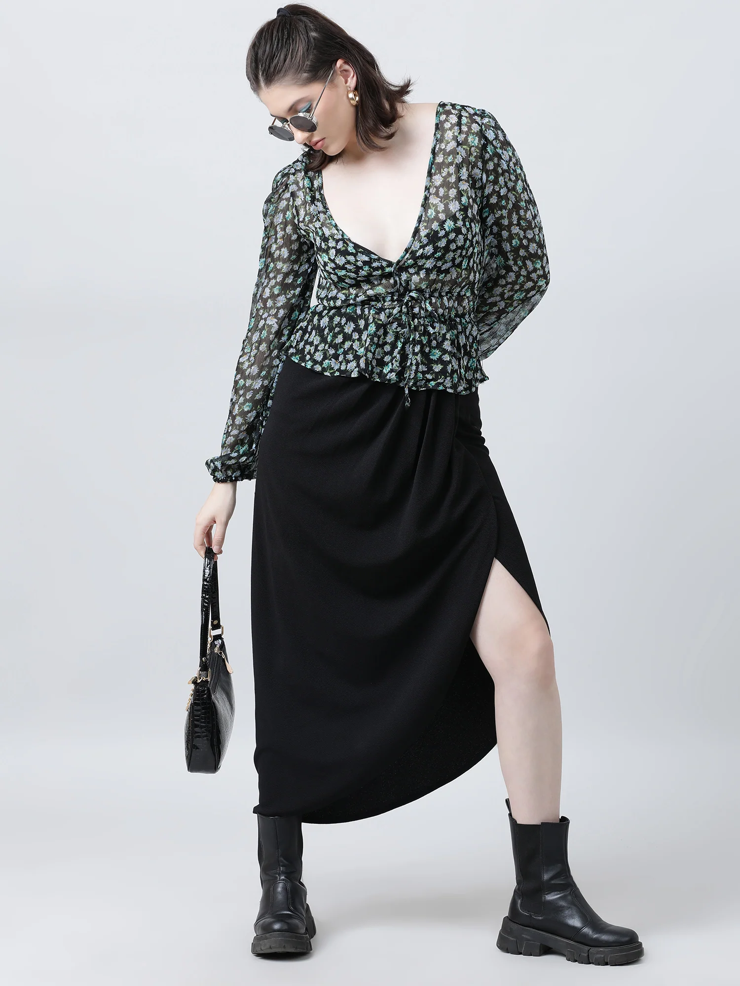 Women Relaxed Fit Printed V Neck Green Top - Image 7
