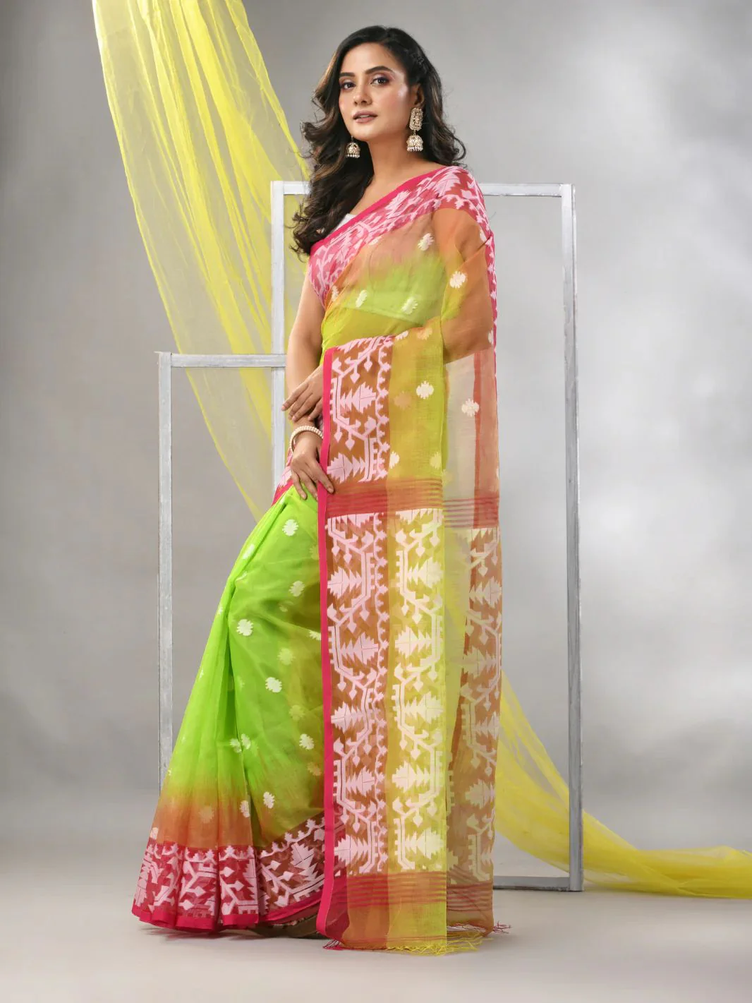Women Reshom Silk Jamdani Saree - Image 3