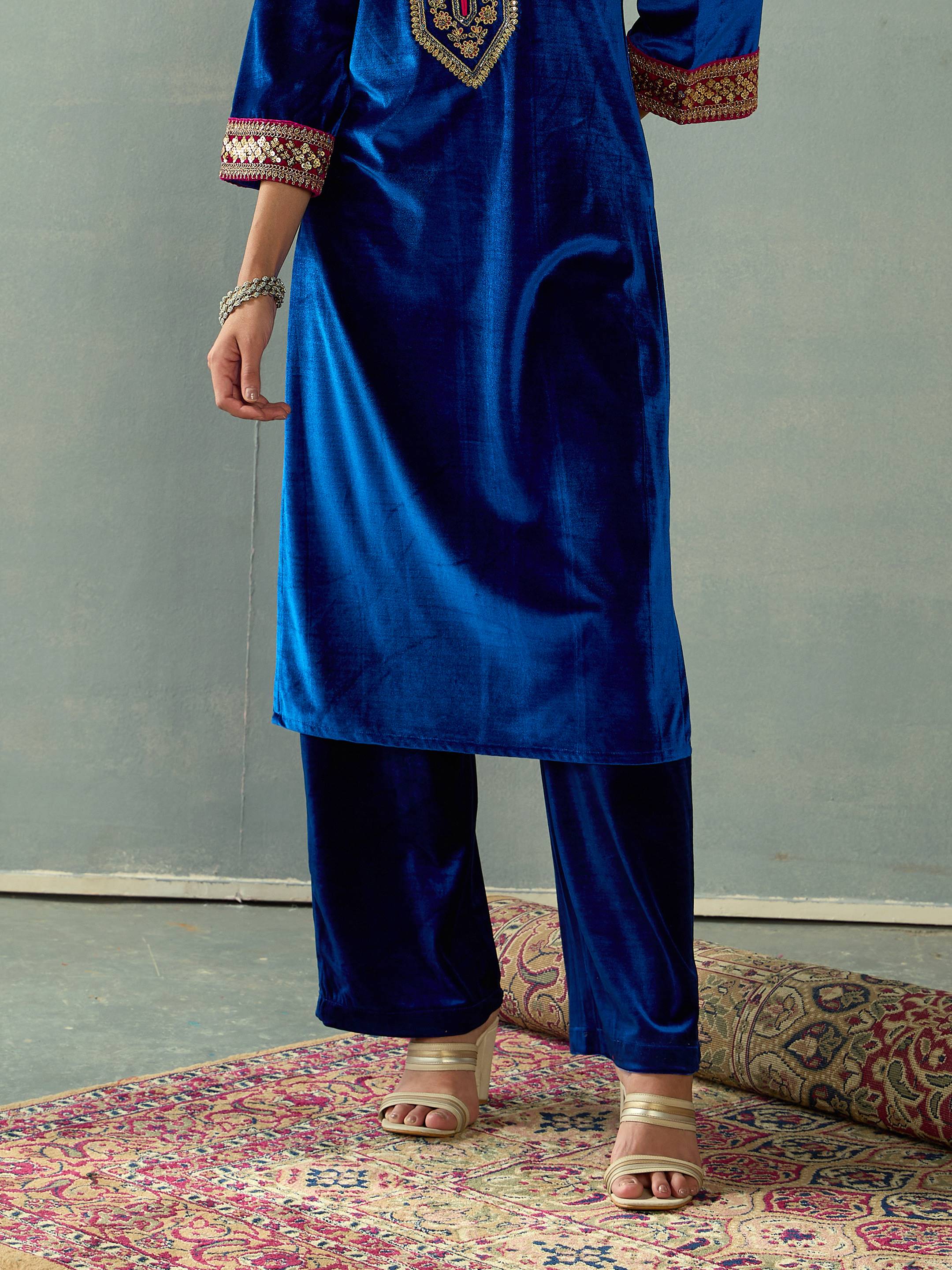 Women Royal Blue Velvet Elasticated Pants - Image 2