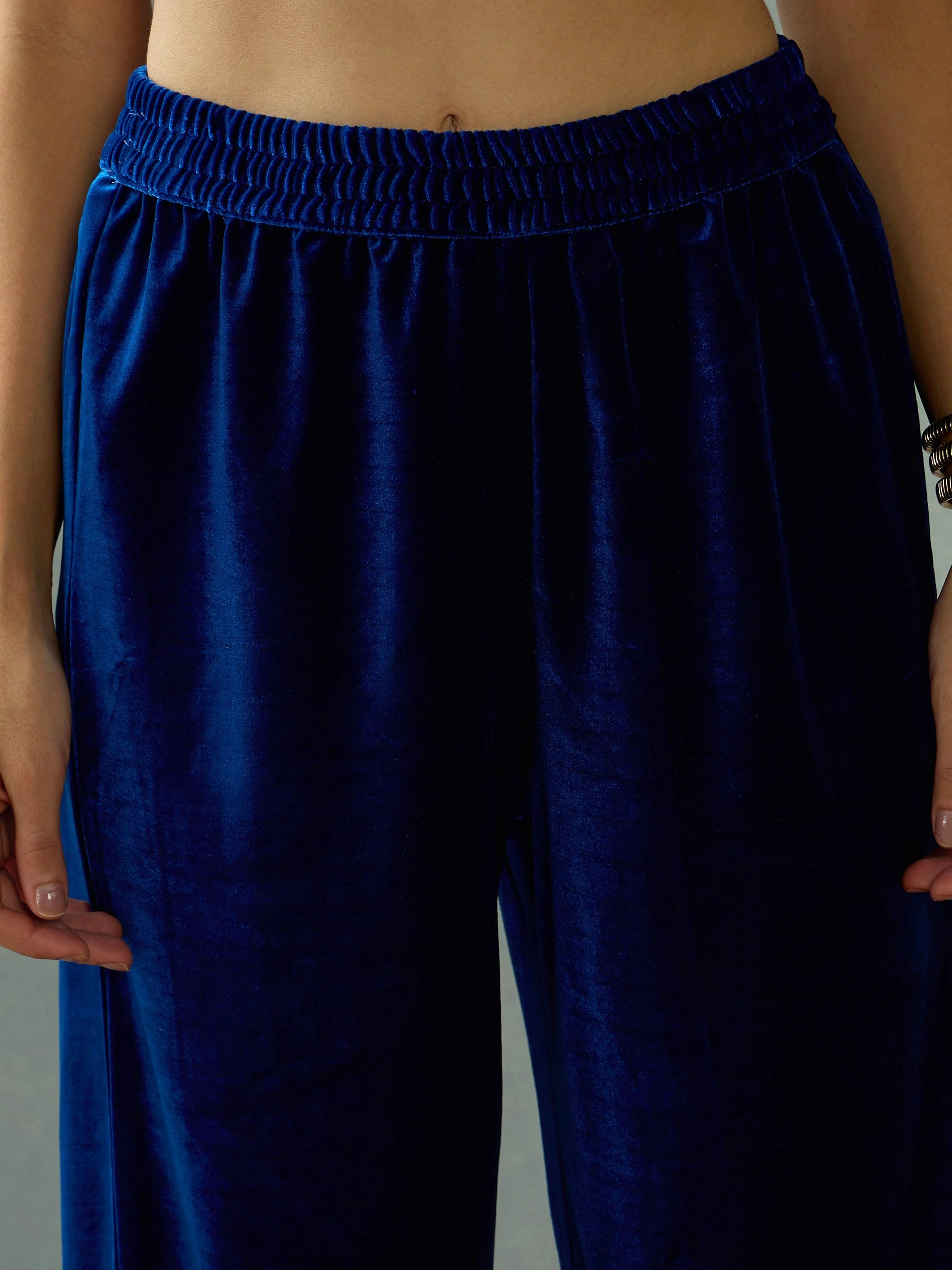 Women Royal Blue Velvet Elasticated Pants - Image 4