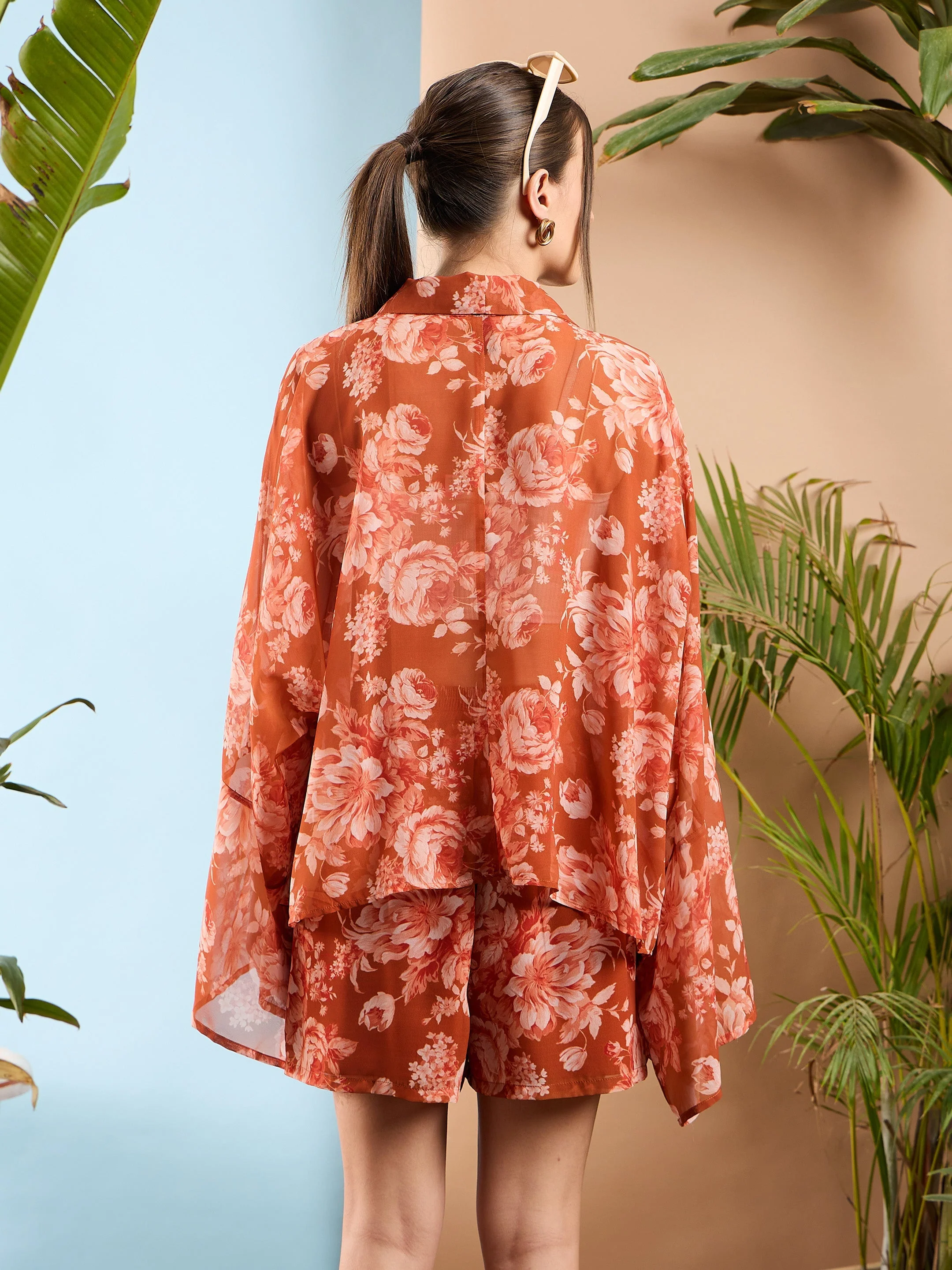 Women Rust Floral Pleated Shorts - Image 5