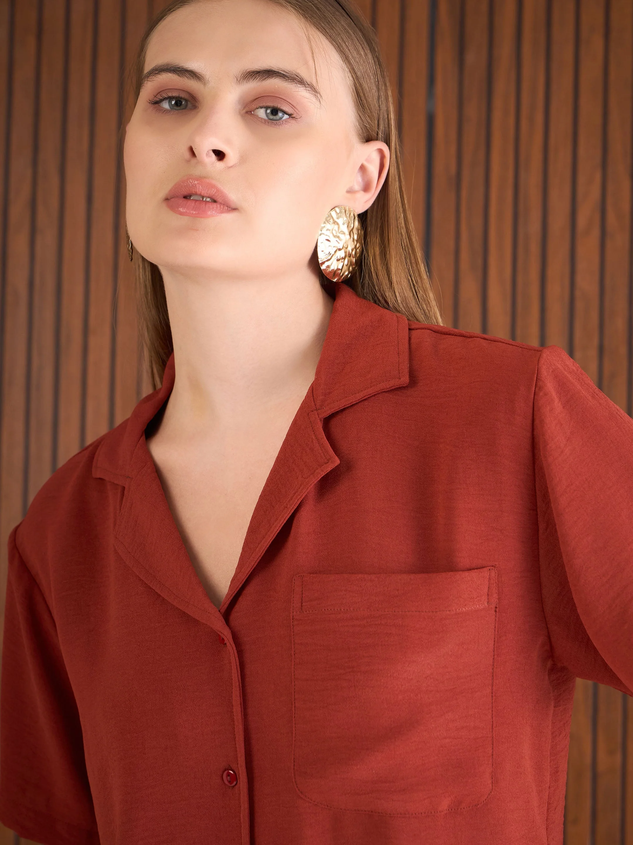 Women Rust Notch Collar Top With Straight Pants - Image 4