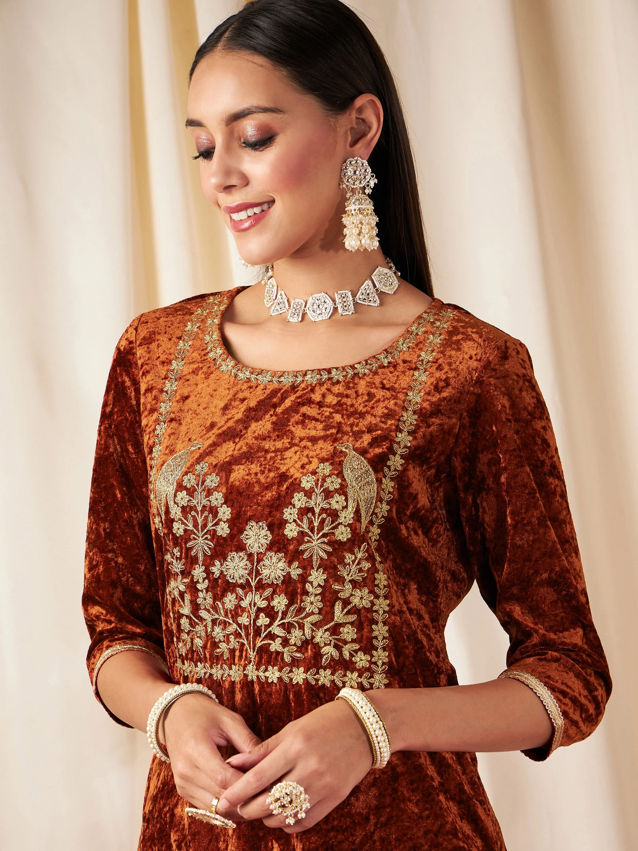 Women Rust Velvet Embroidered Yoke Short Kurta With Pants - Image 4