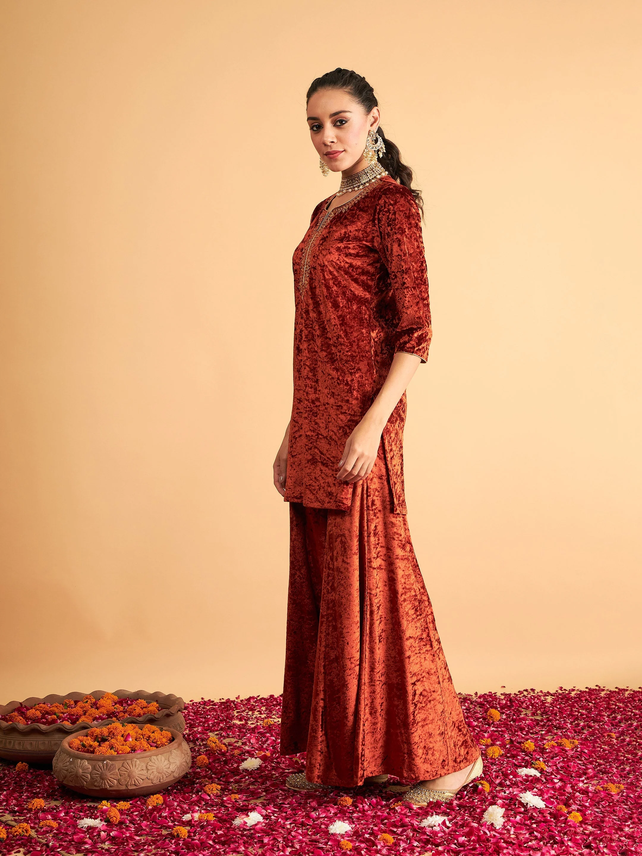 Women Rust Velvet Sequence Embroidered Short Kurta - Image 3