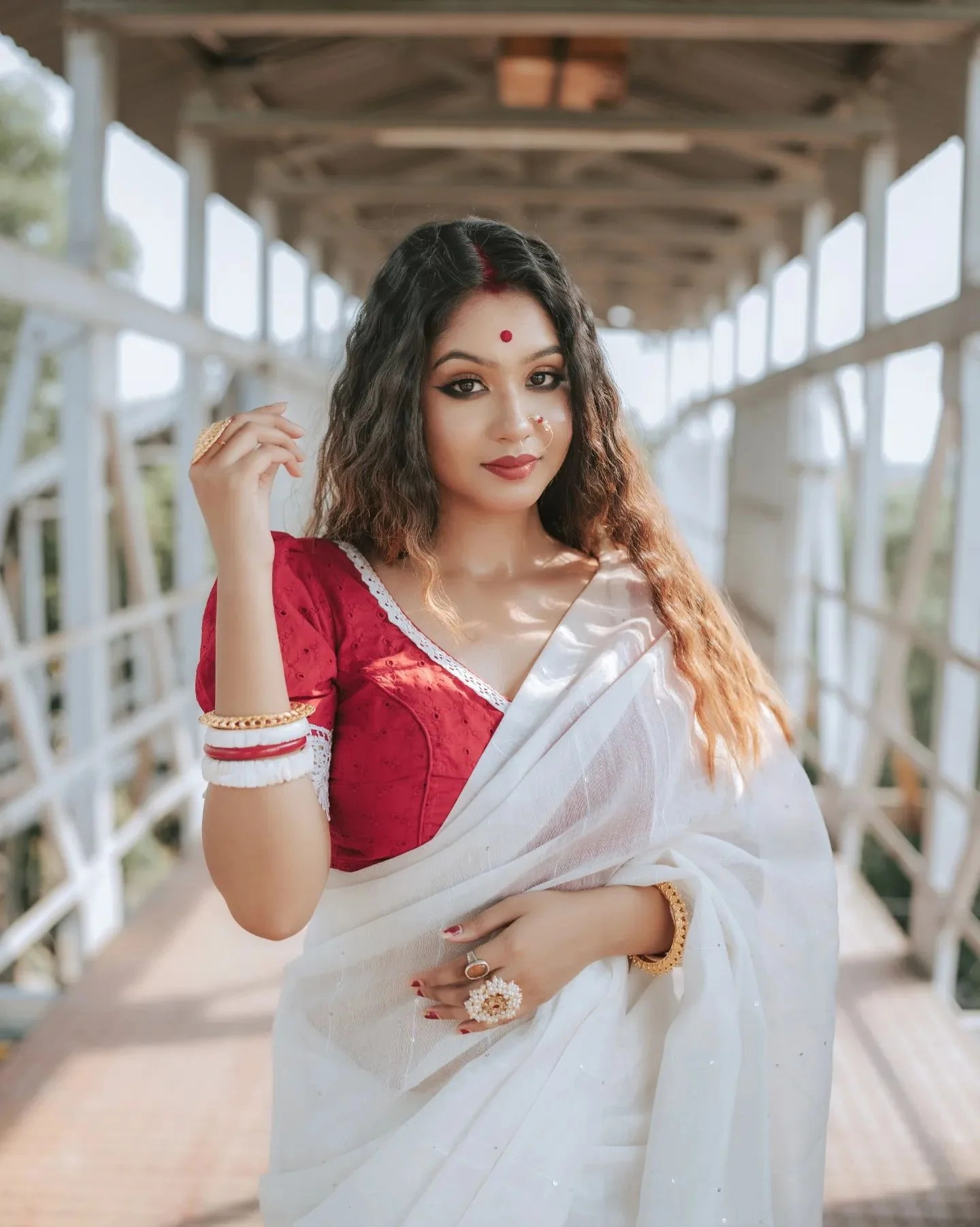 Women Sequnece White Cotton Silk Saree - Image 2