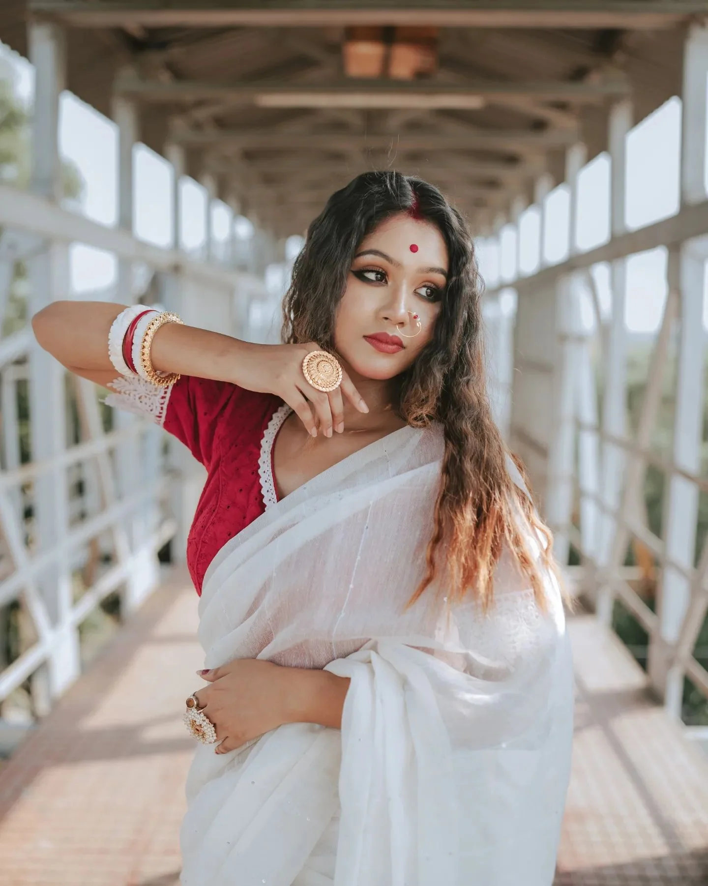 Women Sequnece White Cotton Silk Saree - Image 5