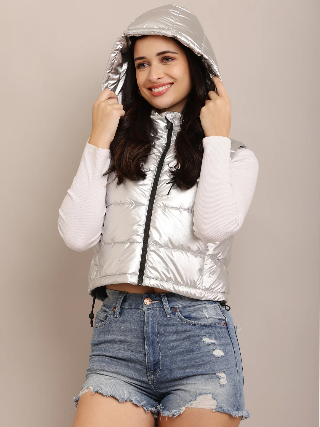 Women Silver Puffer Jacket - Image 2
