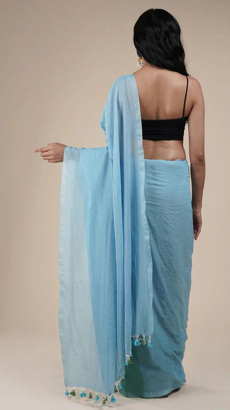 Women Sky Blue Solid Cotton Saree - Image 3