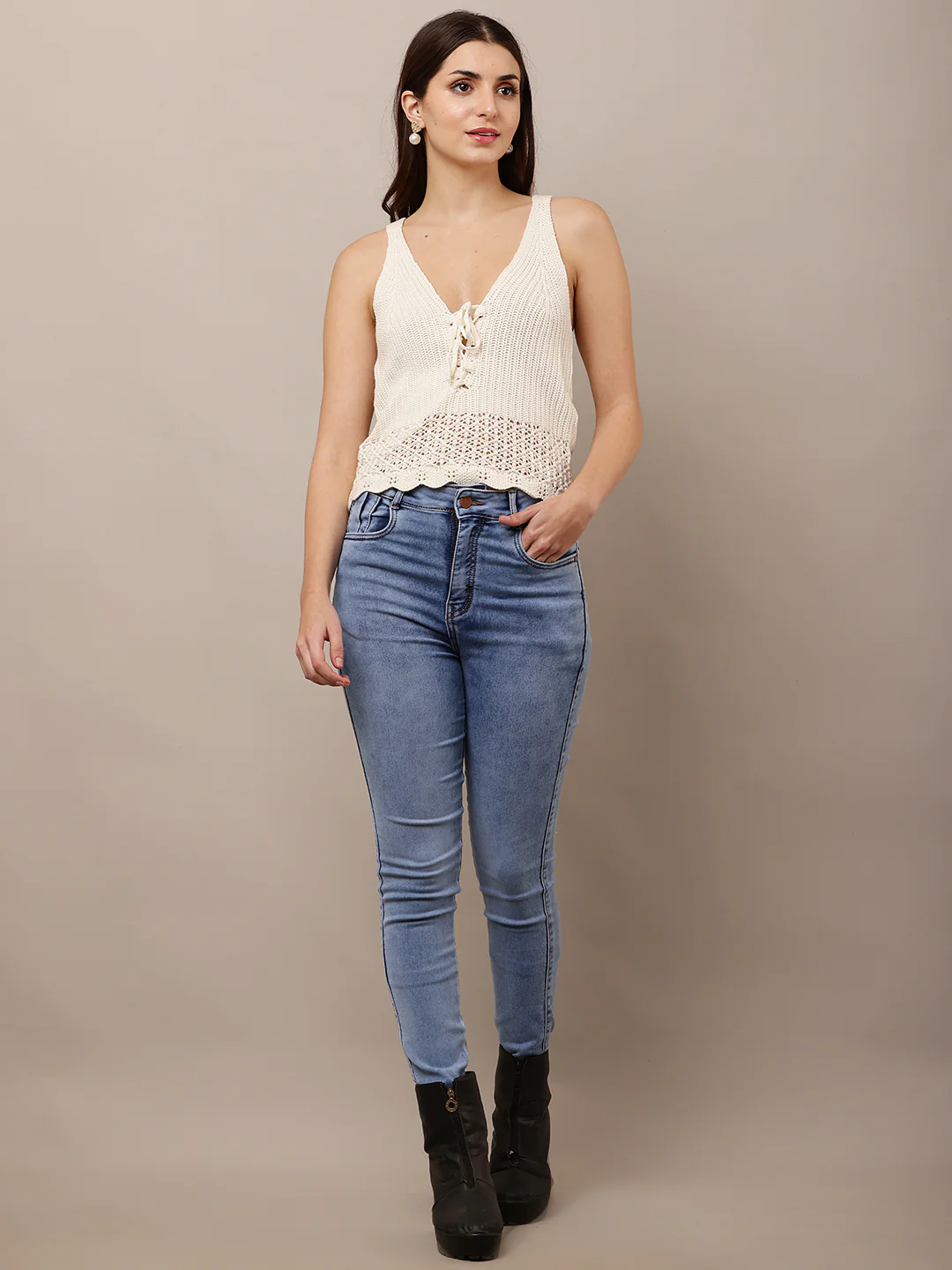 Women Sleeveless V-Neck Off-White Crochet Crop Top - Image 3
