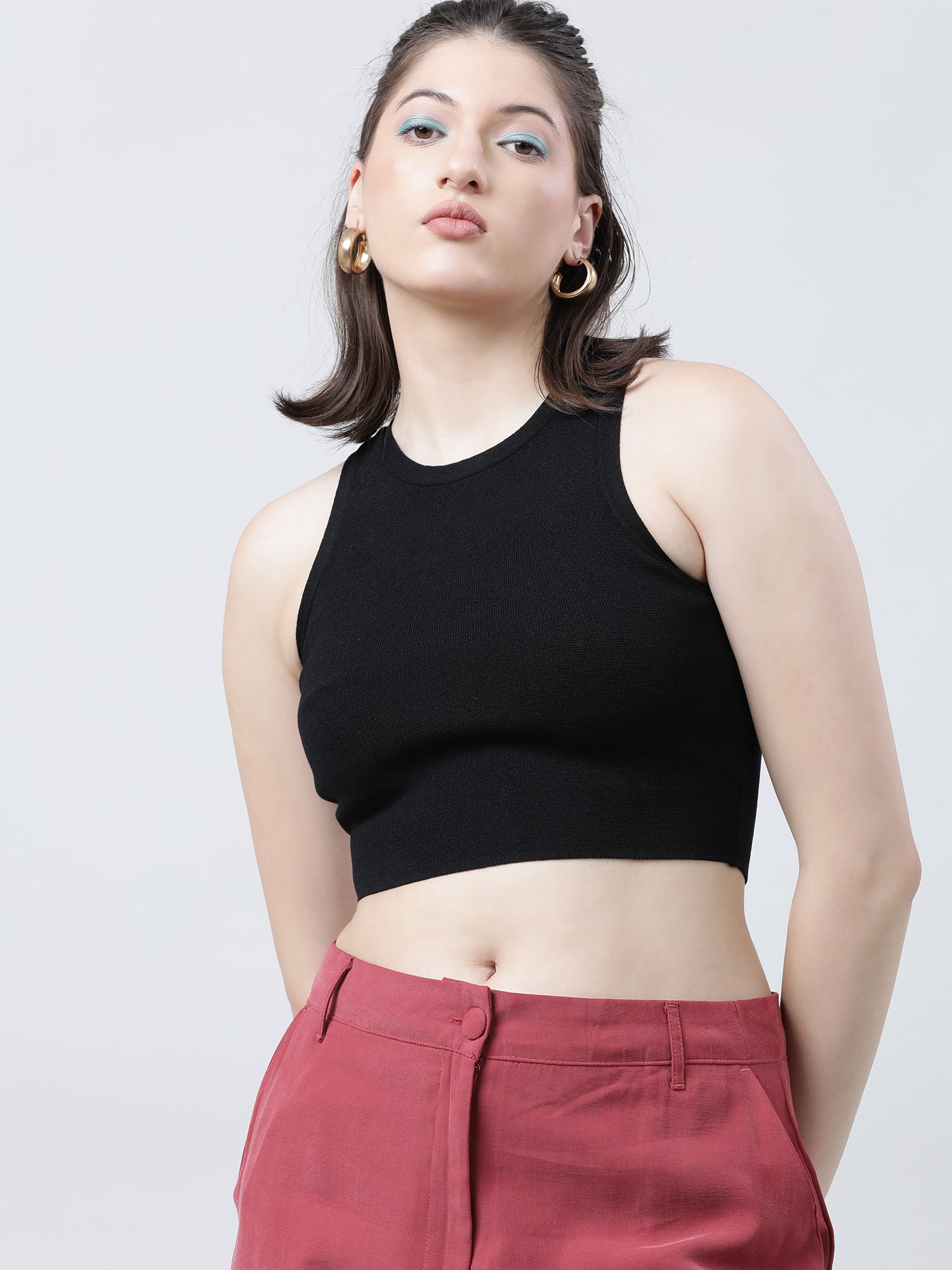 Women Slim Fit Black Sleeveless Crop Top - Image 3