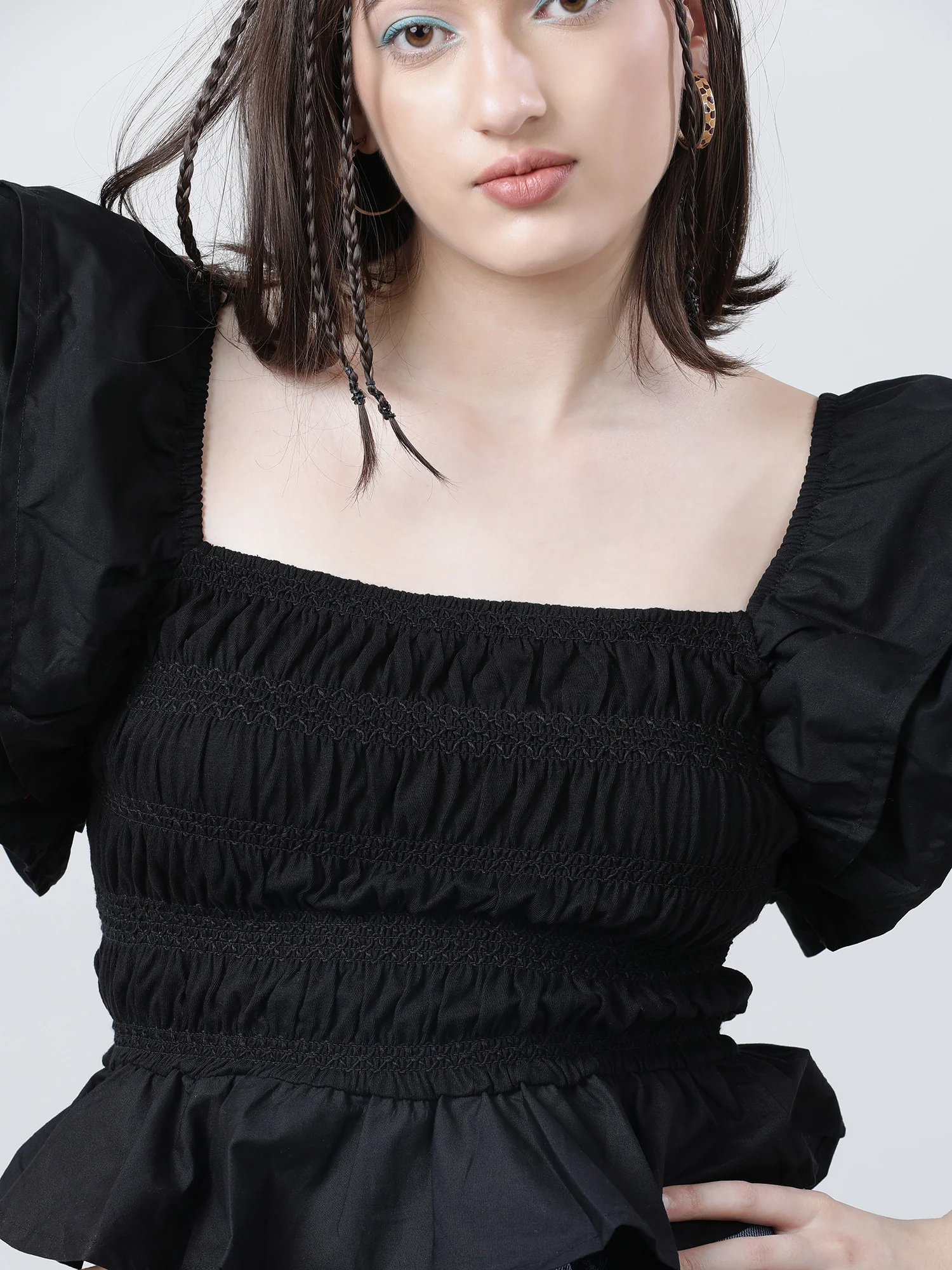 Women Black Striped Square Neck Sleeveless Top - Image 4